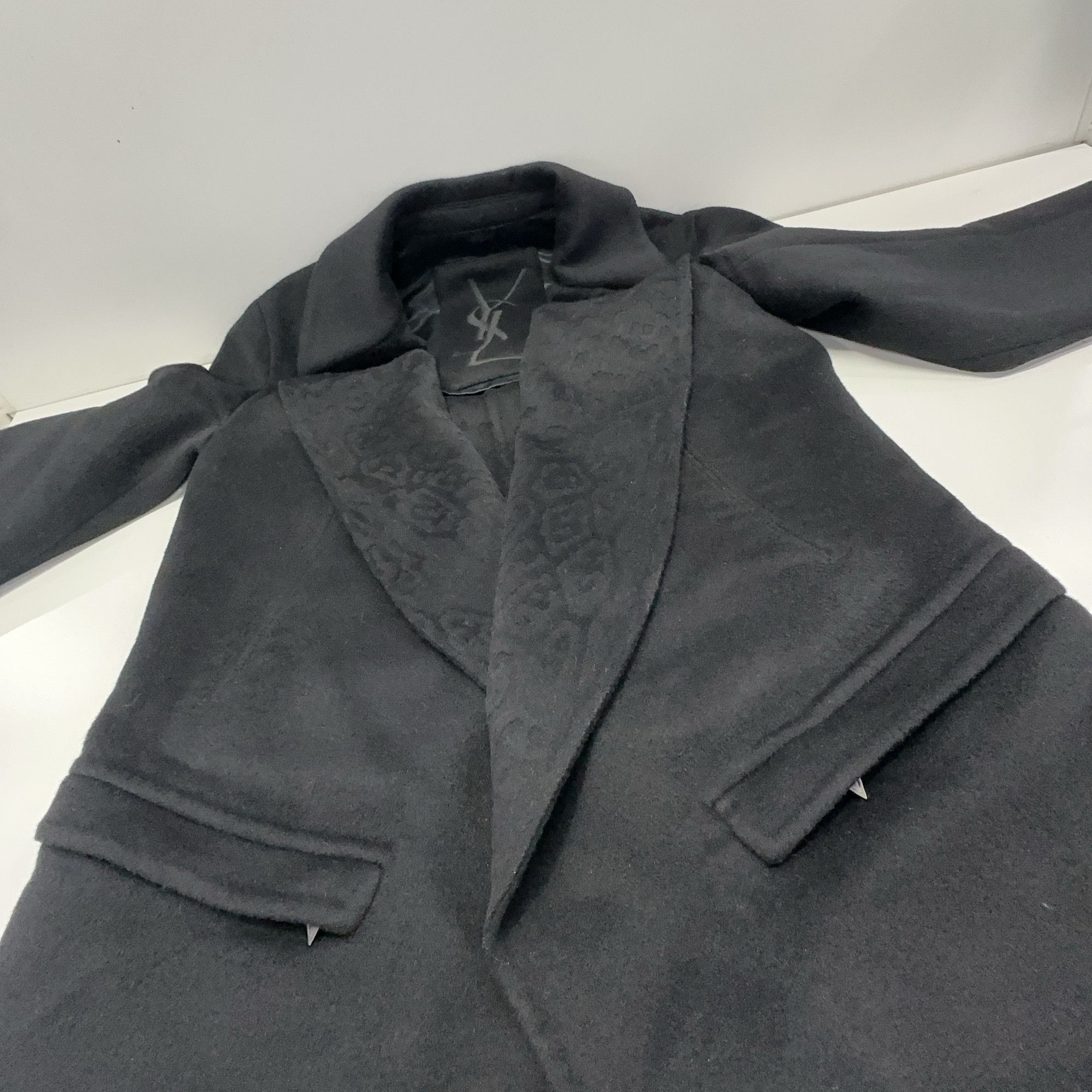 Saint Laurent Paris Saint Laurent Leopard Embossed Wool Coat Size 44 Size US S / EU 44-46 / 1 - 7 Thumbnail