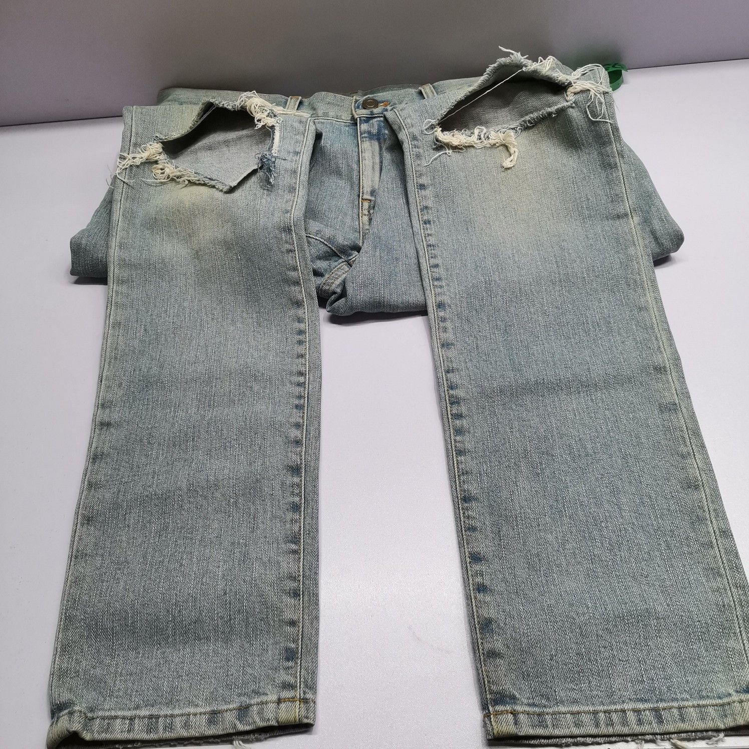Saint Laurent Paris Saint Laurent Distressed Denim Jeans Size 32 Size US 32 / EU 48 - 9 Thumbnail
