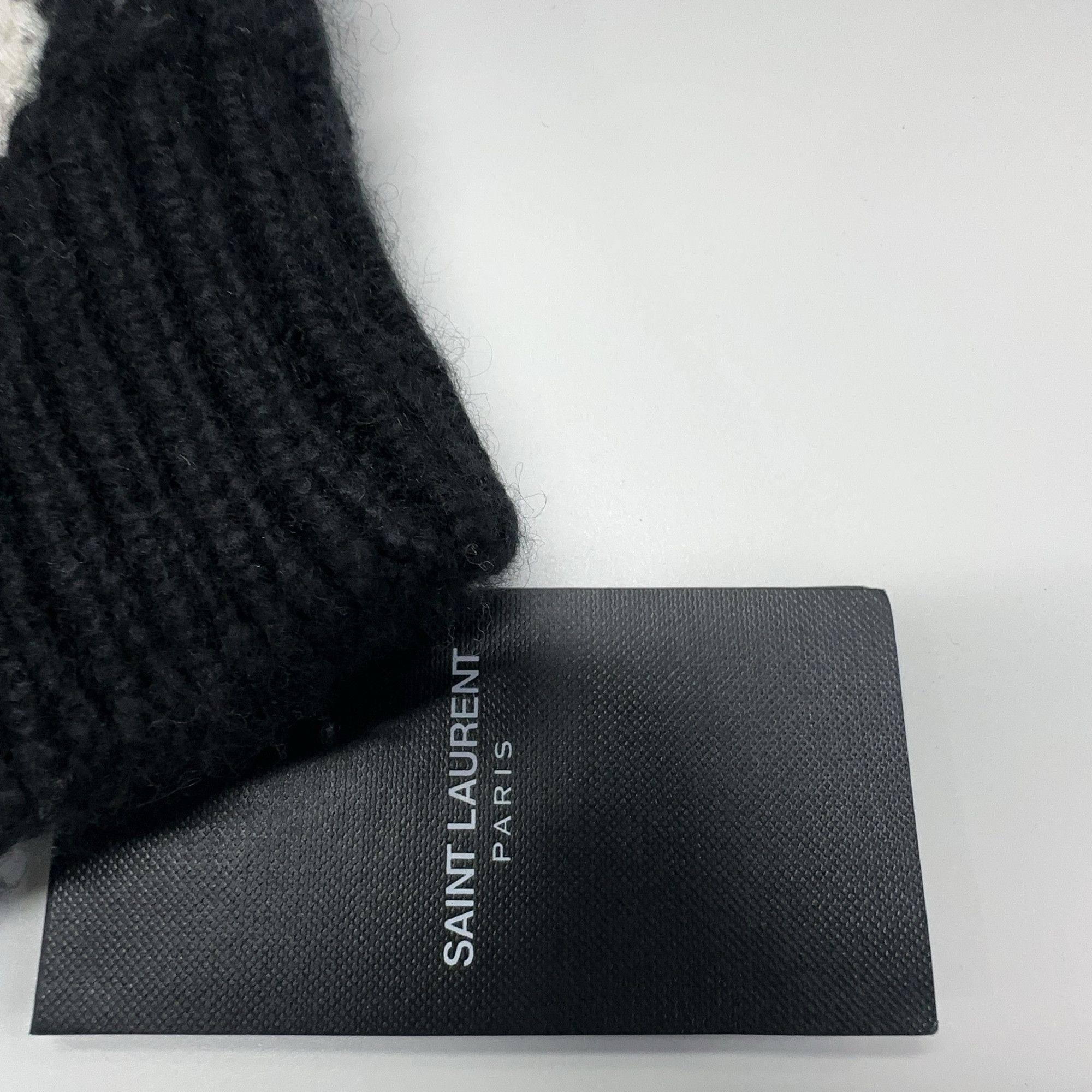 Saint Laurent Paris Saint Laurent Striped Turtleneck Sweater Size M Size US M / EU 48-50 / 2 - 4 Thumbnail