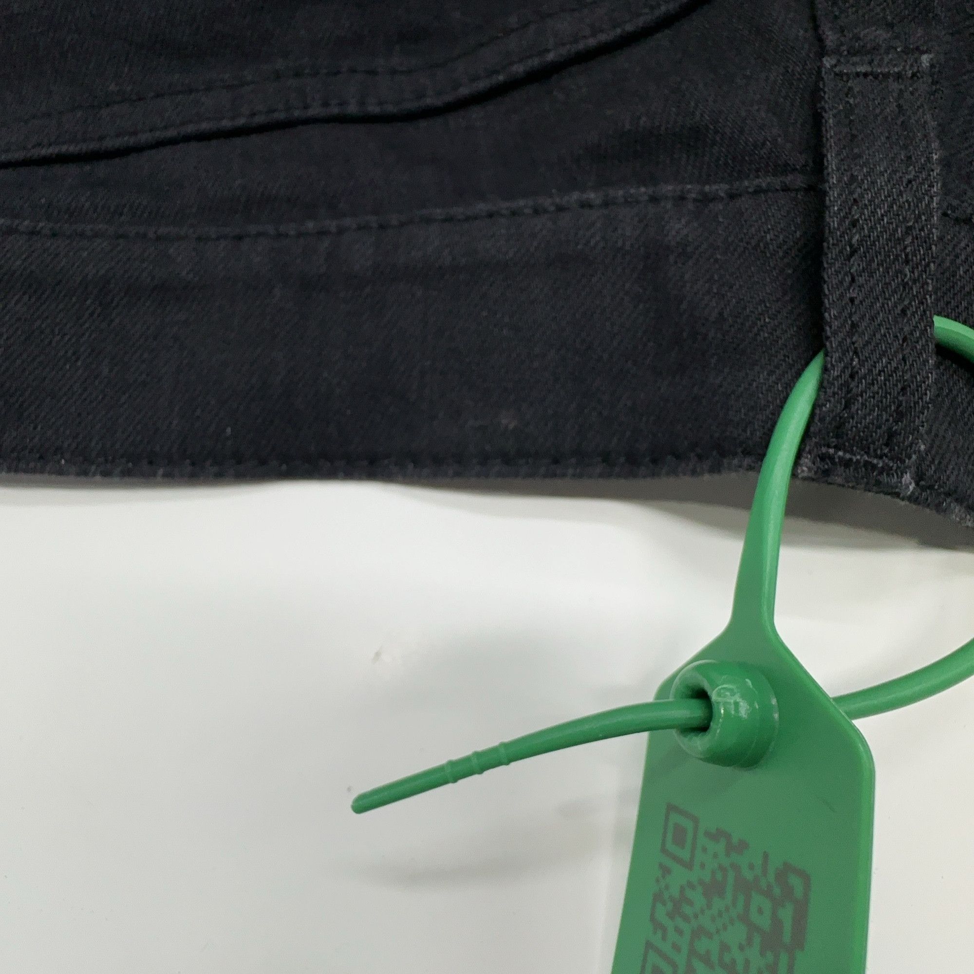 Saint Laurent Paris Saint Laurent Black Denim Jeans Size 27 Size US 27 - 7 Thumbnail