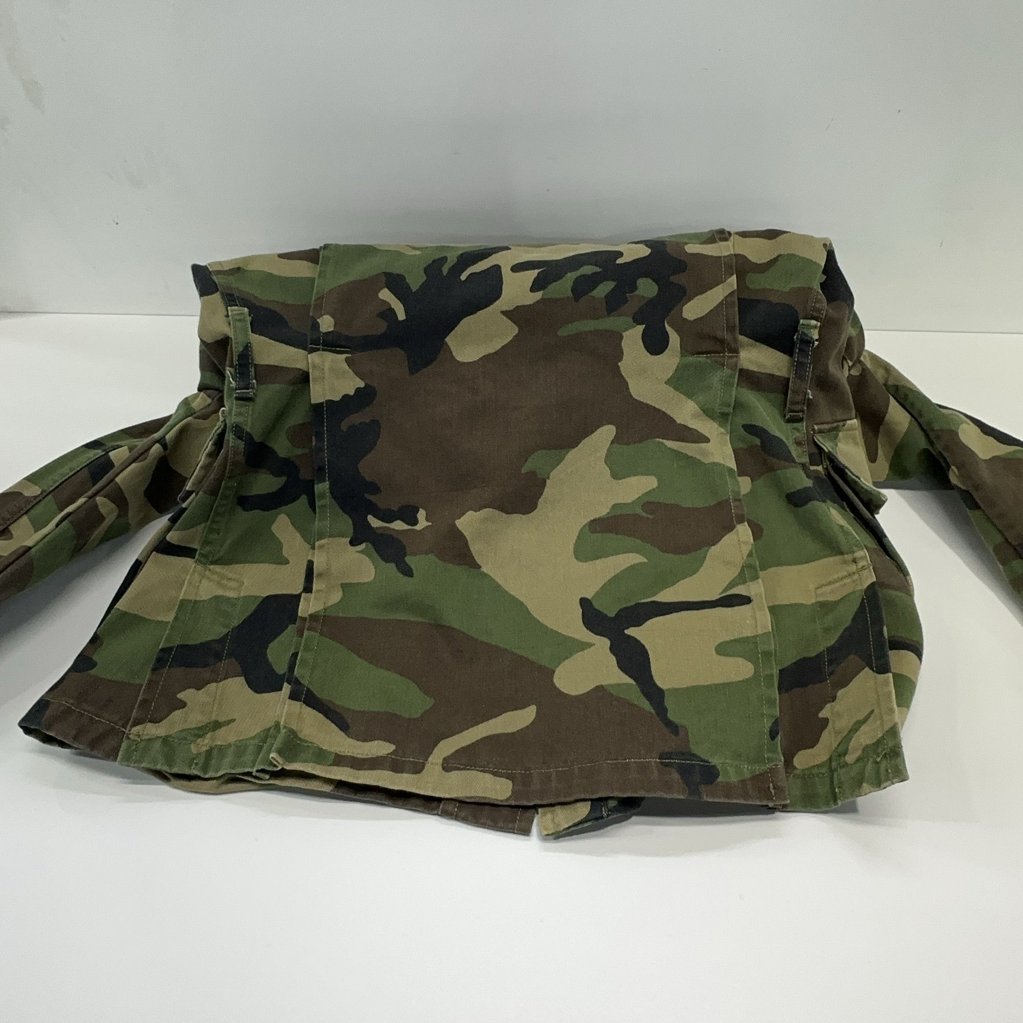 Saint Laurent Paris Saint Laurent Camo Embroidered Light Jacket Size XS Size US XS / EU 42 / 0 - 13 Thumbnail