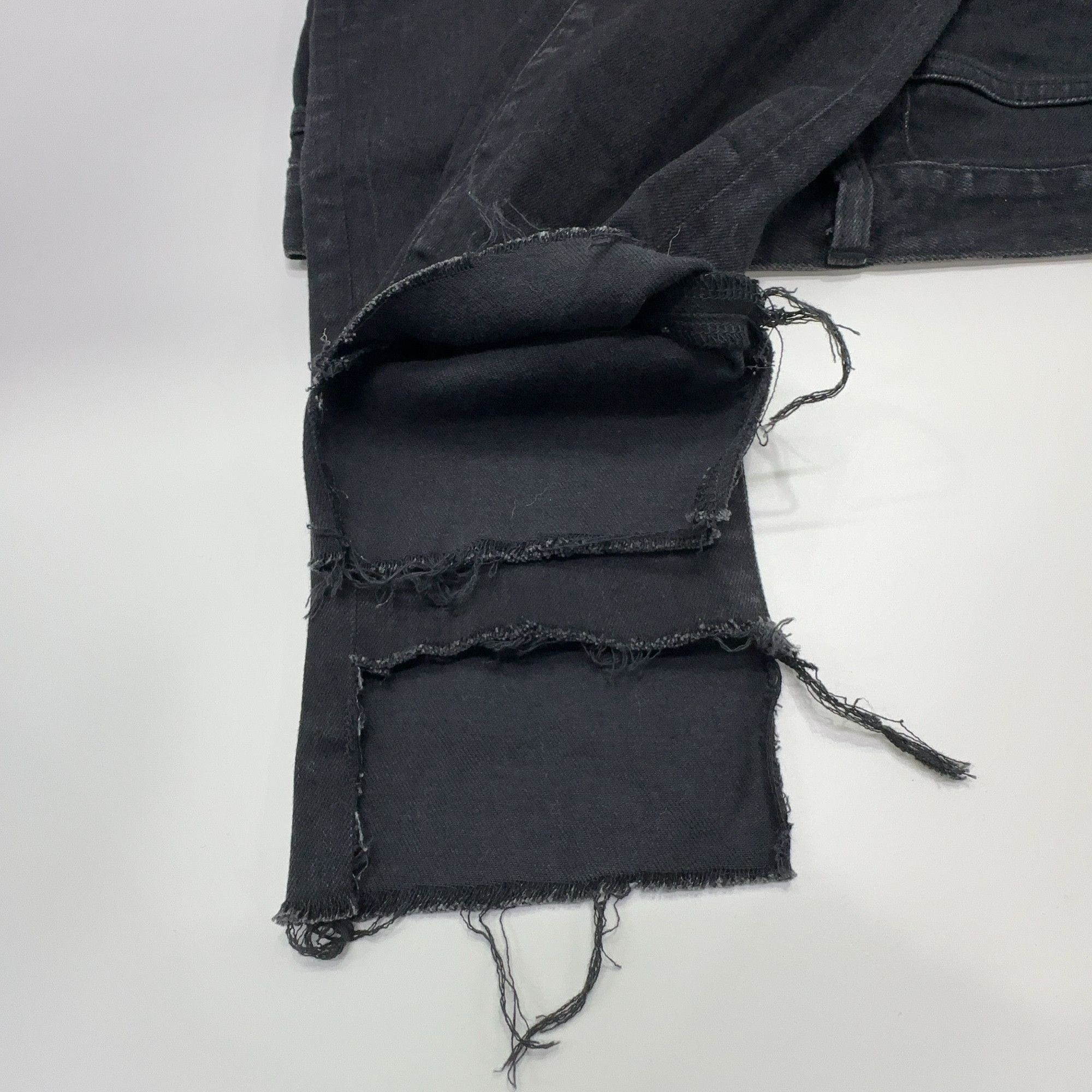 Saint Laurent Paris Saint Laurent D01 Distressed Denim Size 28 Size US 28 / EU 44 - 7 Thumbnail