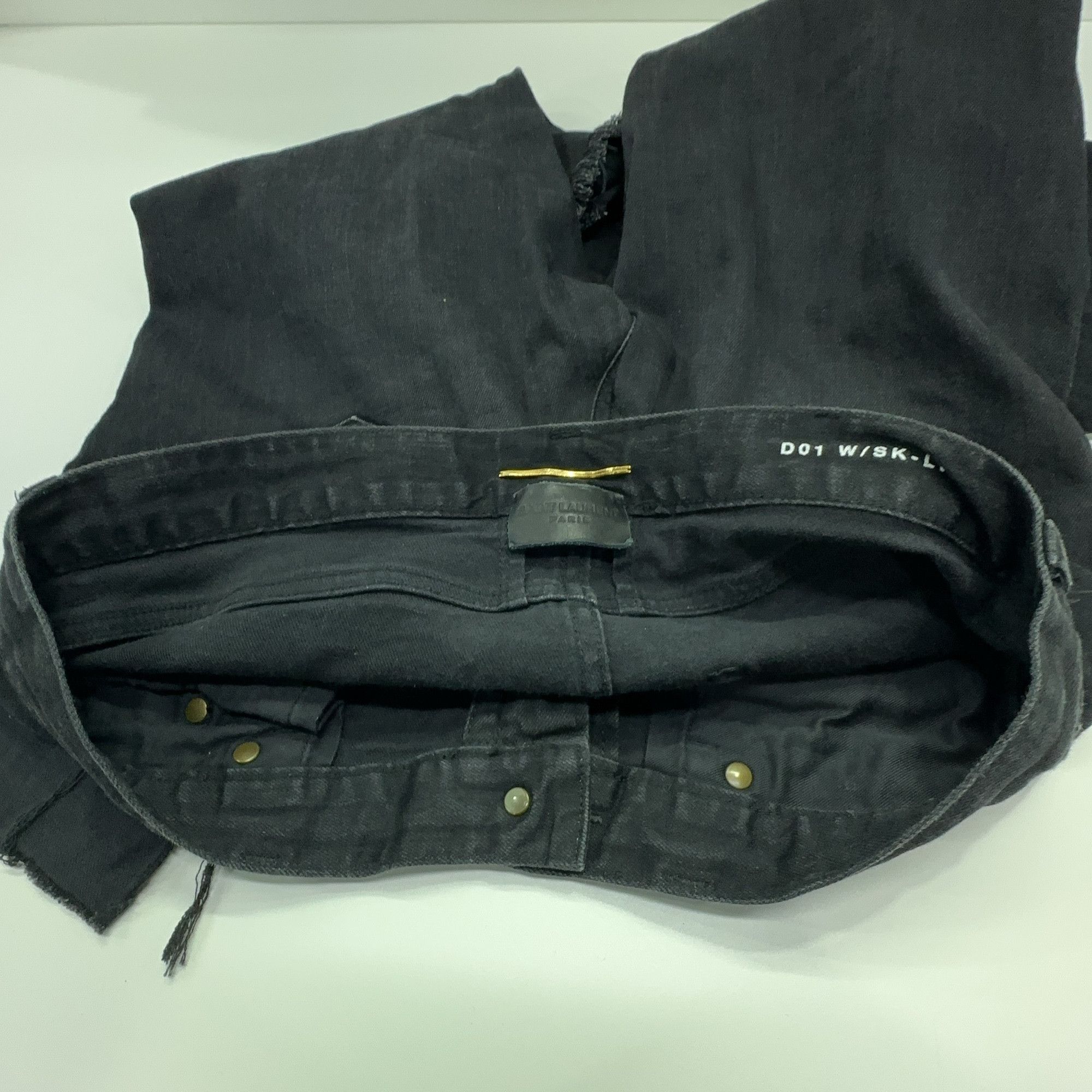 Saint Laurent Paris Saint Laurent D01 Distressed Denim Size 28 Size US 28 / EU 44 - 5 Thumbnail