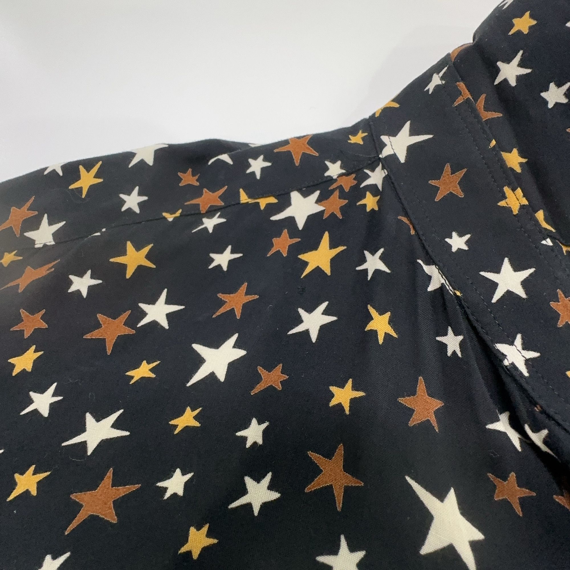 Saint Laurent Paris Saint Laurent Star Print Shirt Size M Size US XXS / EU 40 - 6 Thumbnail