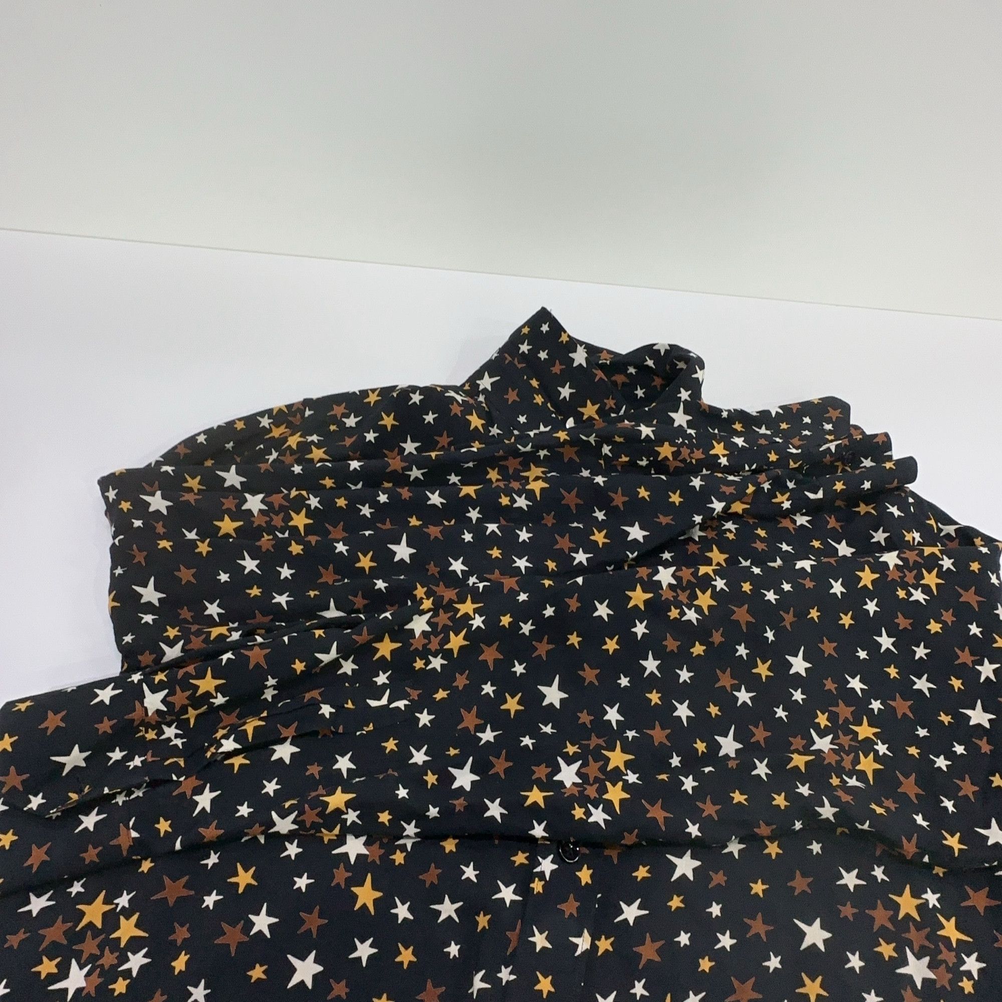 Saint Laurent Paris Saint Laurent Star Print Shirt Size M Size US XXS / EU 40 - 8 Thumbnail