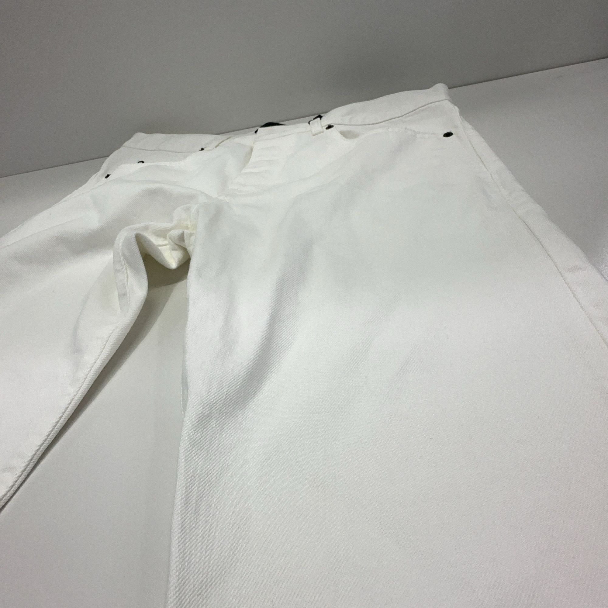 Saint Laurent Paris Saint Laurent White Denim Jeans Size 31 Size US 31 - 6 Thumbnail