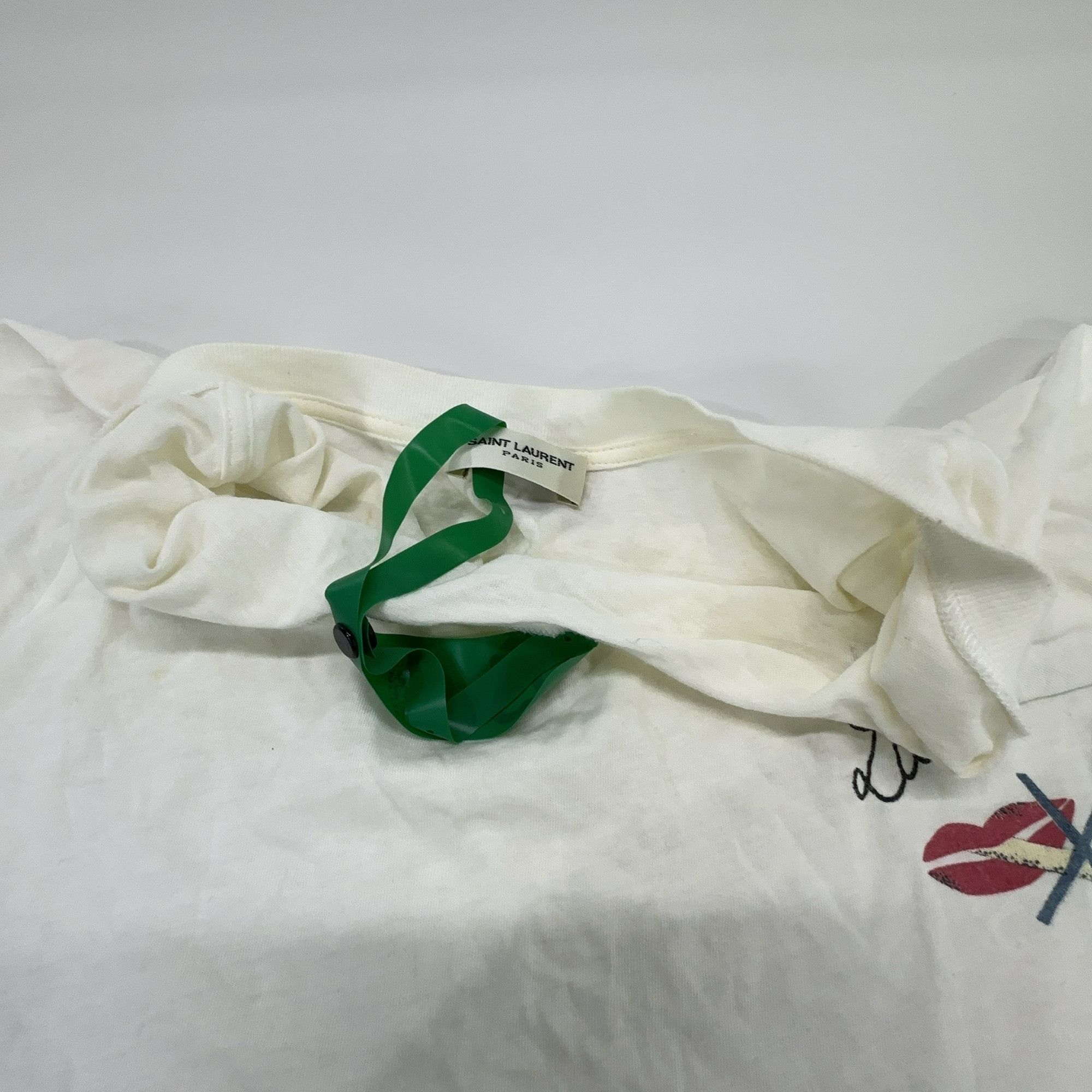 Saint Laurent Paris Saint Laurent Lip Print T-Shirt Size XS Size US XS / EU 42 / 0 - 6 Thumbnail