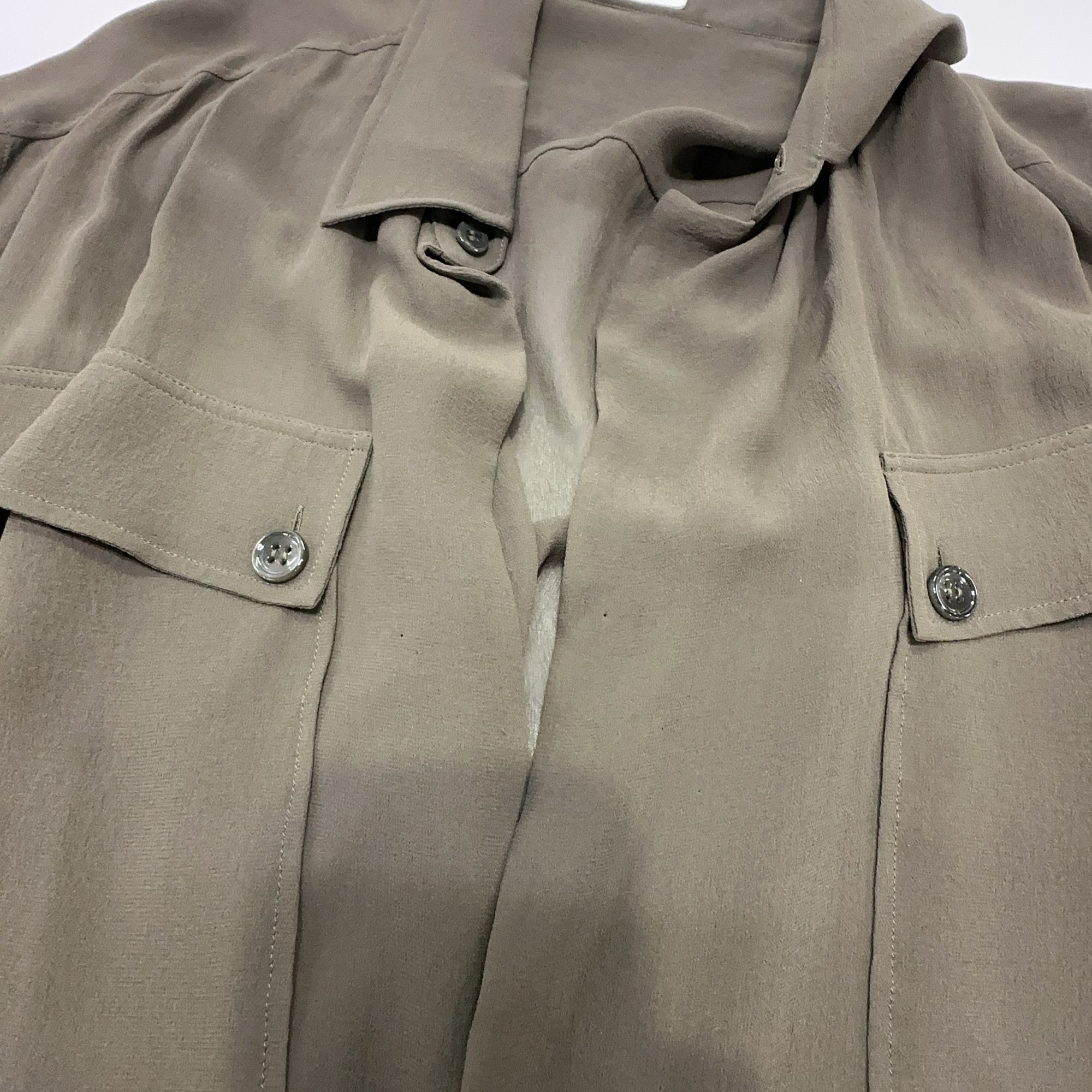 Saint Laurent Paris Saint Laurent Silk Button Up Shirt Size M Size US M / EU 48-50 / 2 - 5 Thumbnail