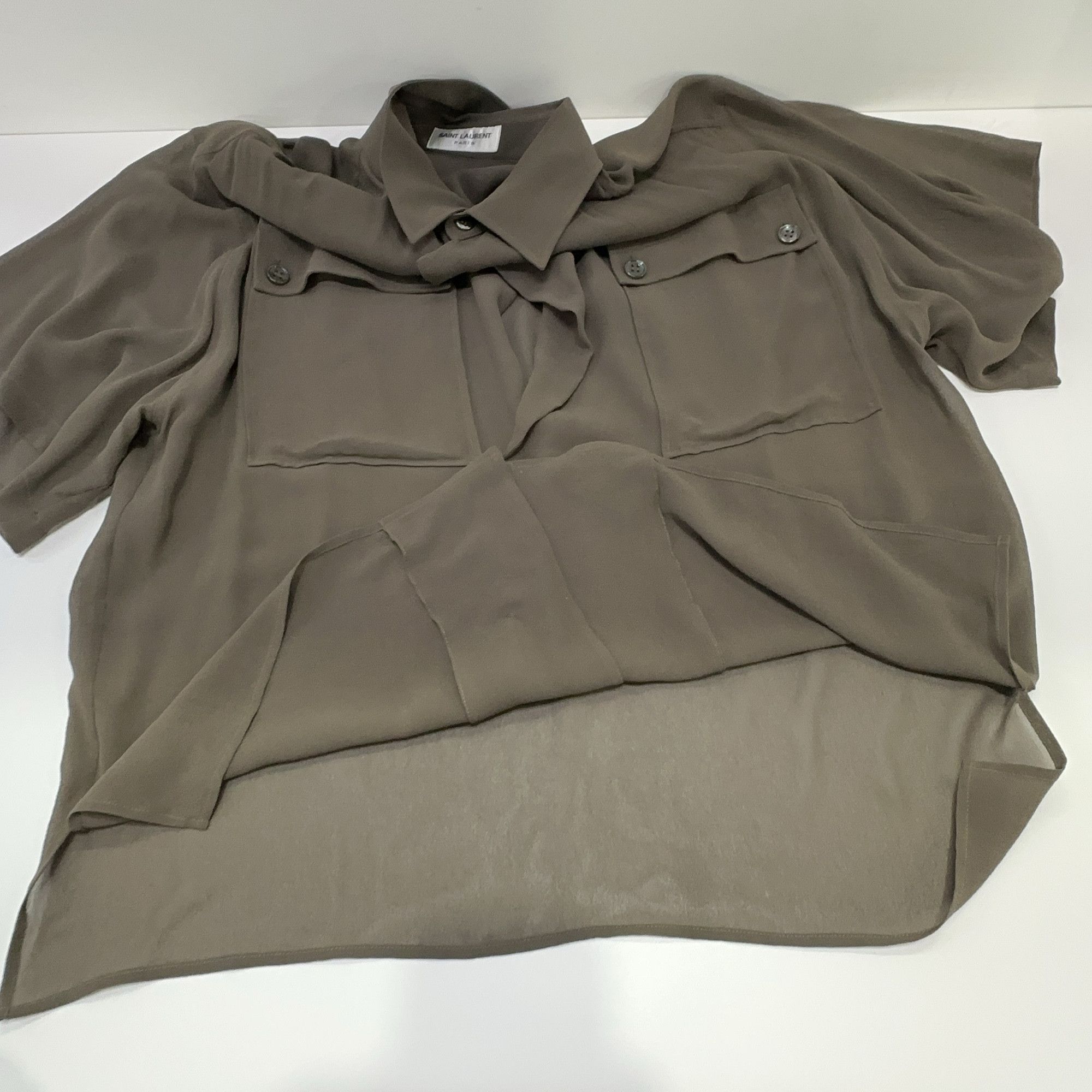 Saint Laurent Paris Saint Laurent Silk Button Up Shirt Size M Size US M / EU 48-50 / 2 - 8 Thumbnail