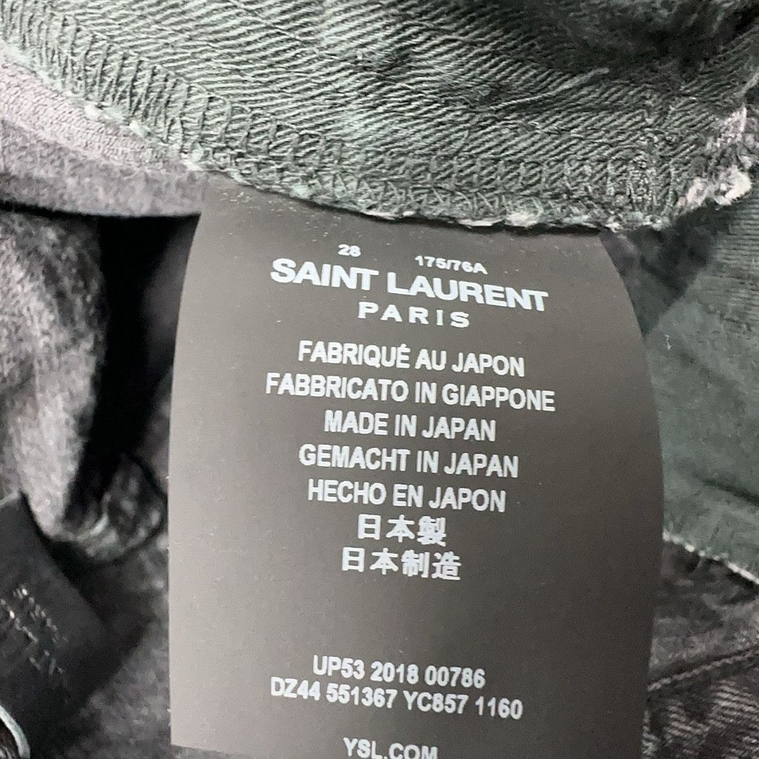 Saint Laurent Paris Saint Laurent Raw Edge Denim Shorts Size 28 Size US 28 / EU 44 - 6 Thumbnail