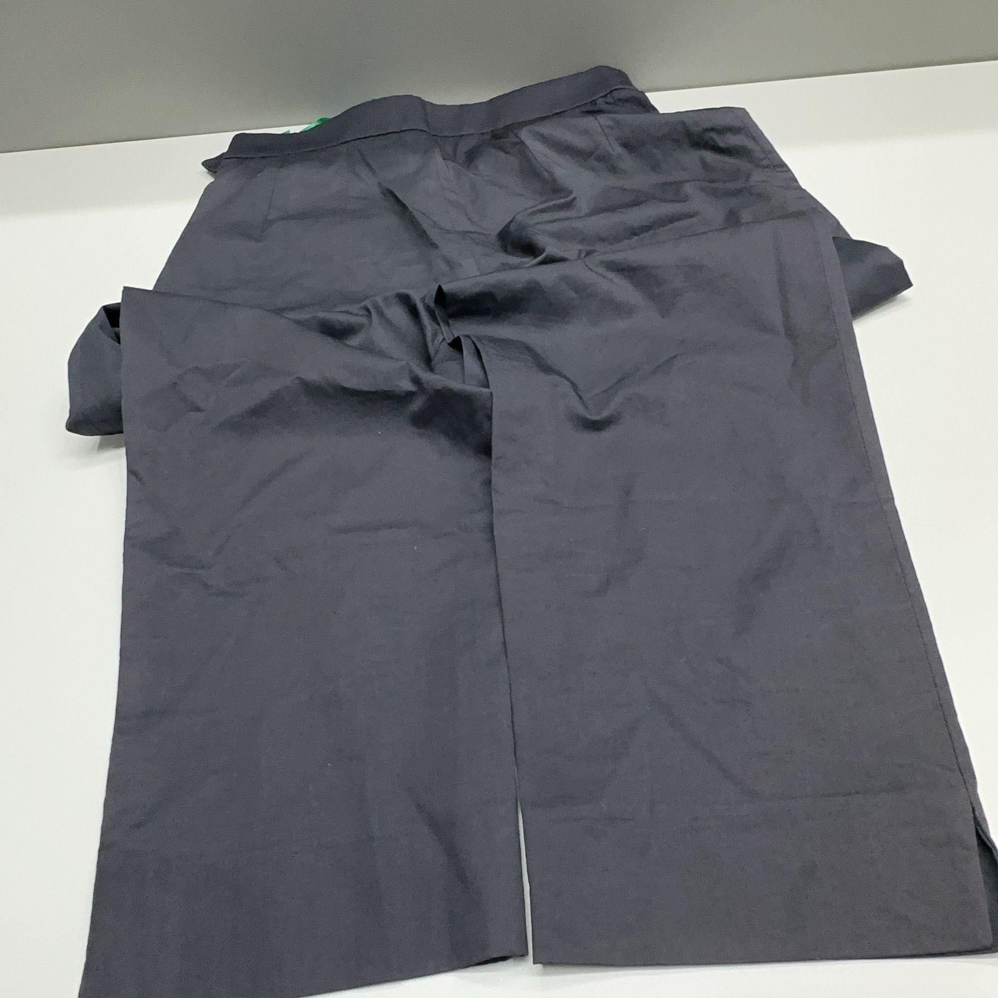 Saint Laurent Paris Saint Laurent Rive Gauche Trousers Size 36 Size 26" / US 2 / IT 38 - 11 Thumbnail