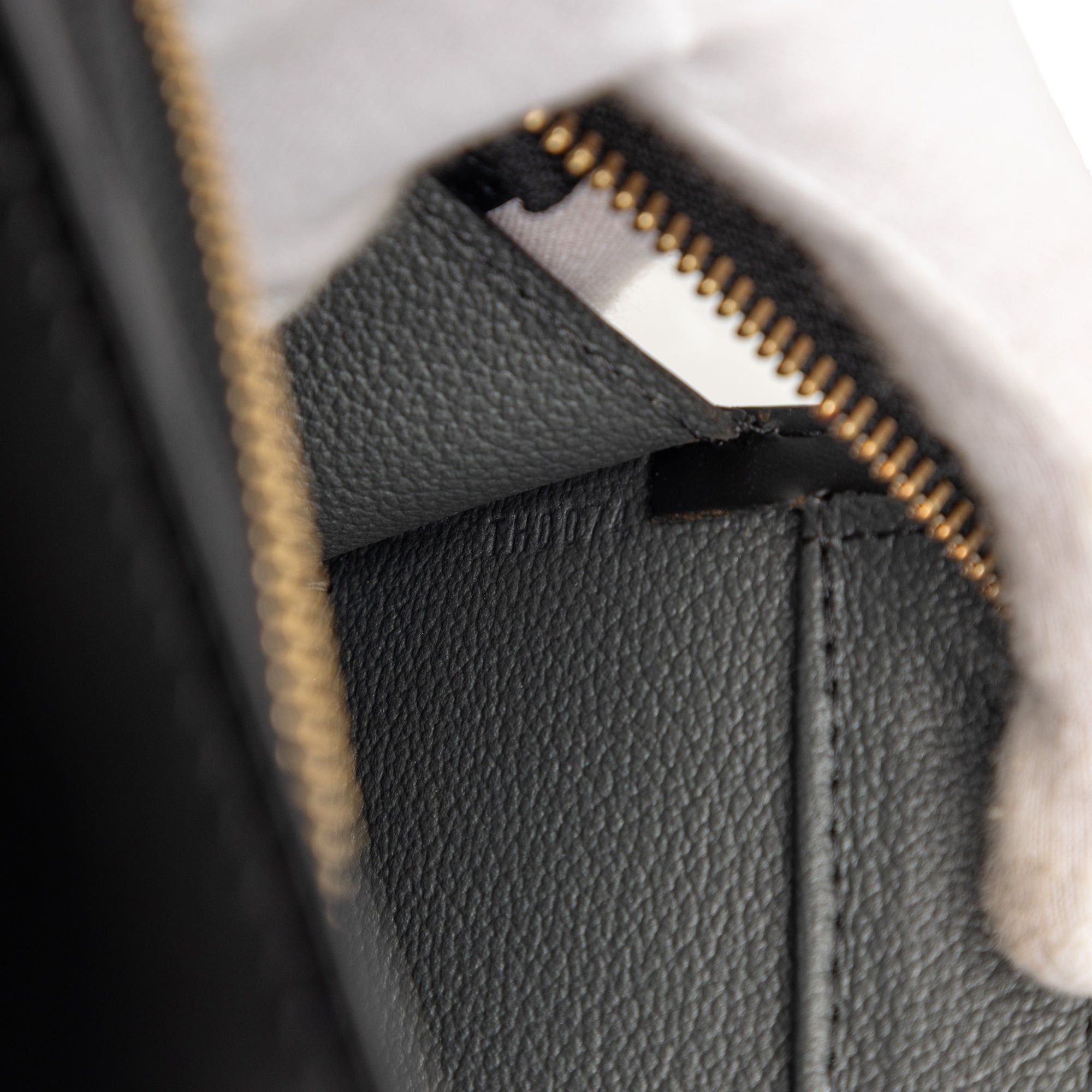 Louis Vuitton Epi Riviera Size ONE SIZE - 6 Thumbnail
