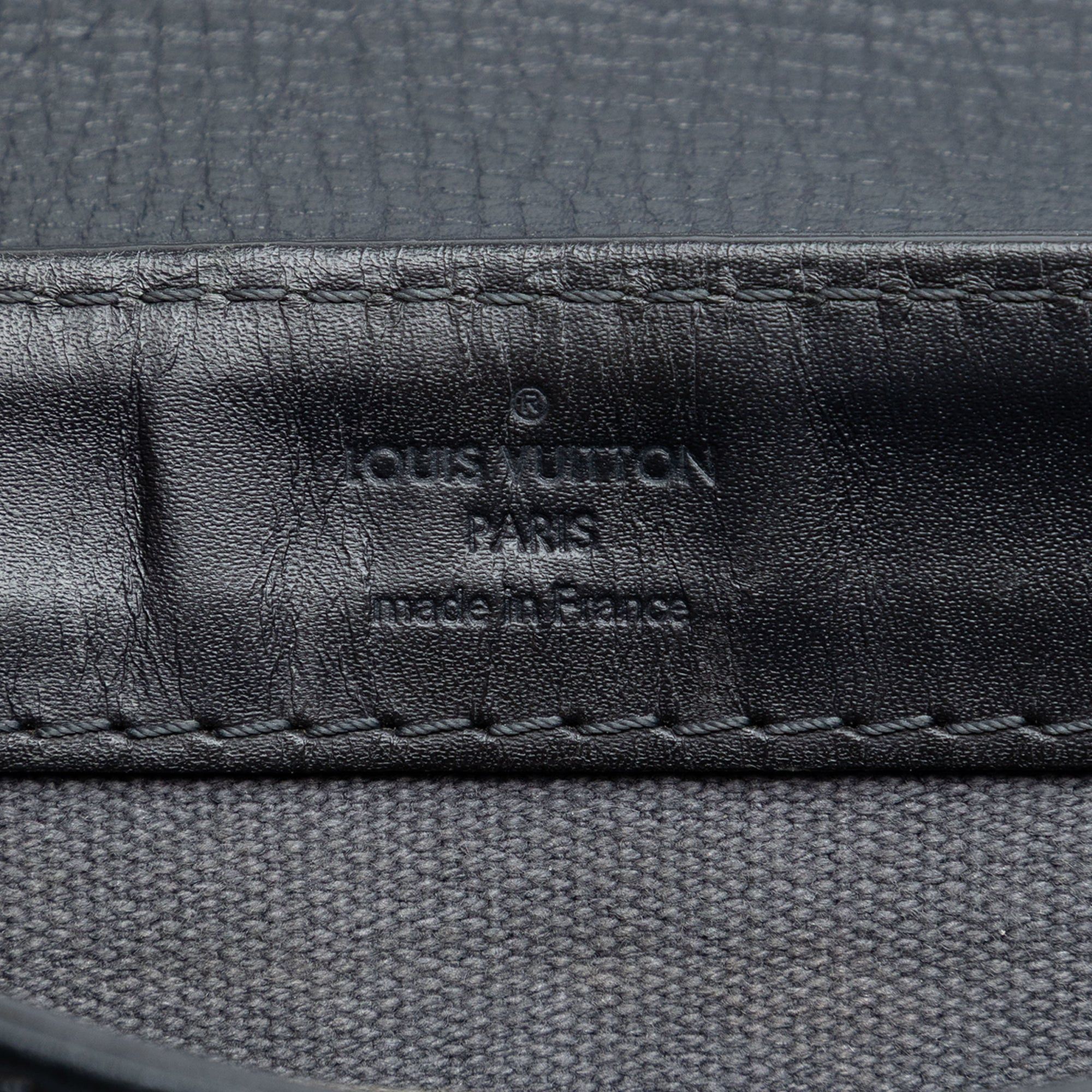 Louis Vuitton Utah Yuma Size ONE SIZE - 5 Thumbnail