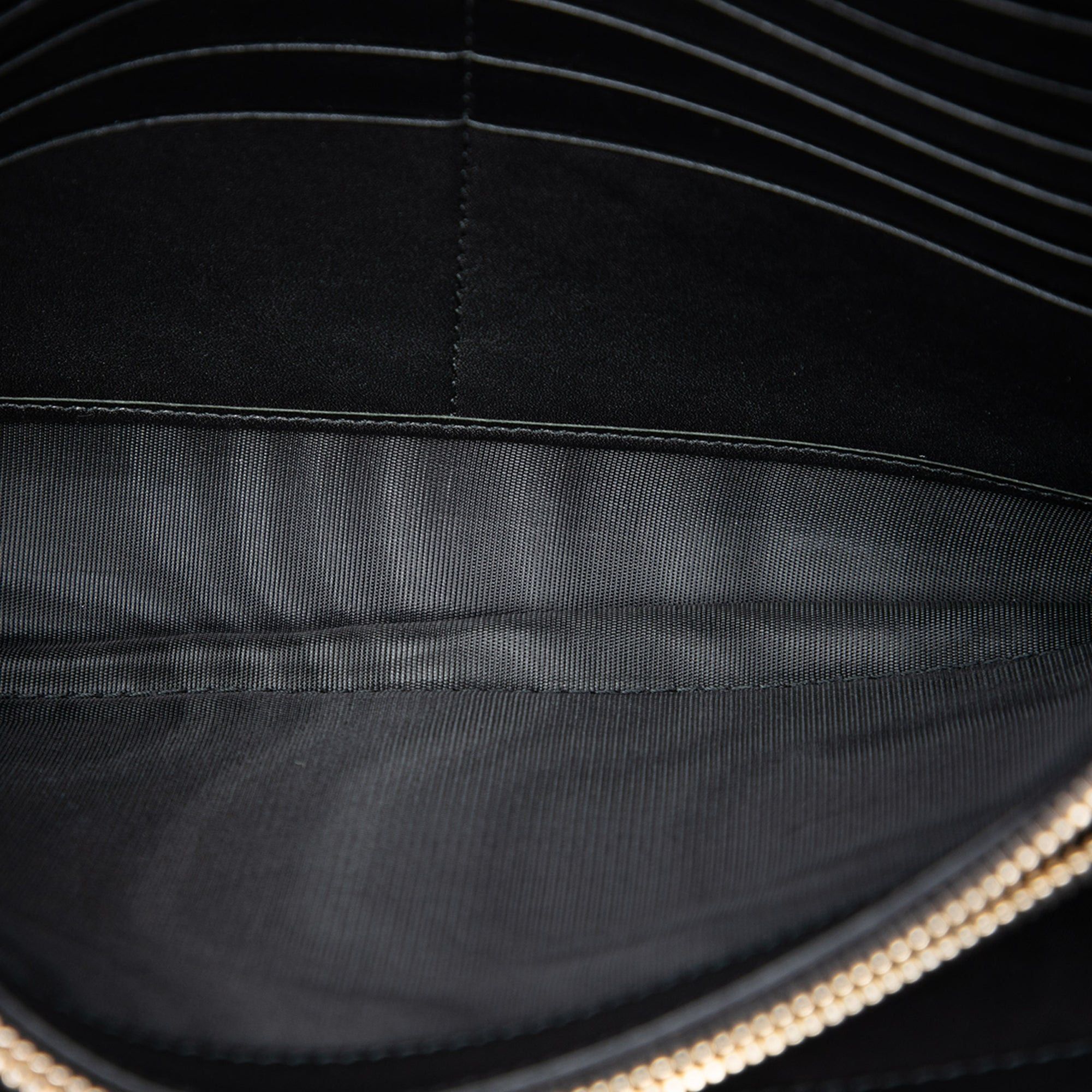 Saint Laurent Paris Crinkled Calfskin Belle de Jour Chain Clutch Size ONE SIZE - 4 Thumbnail