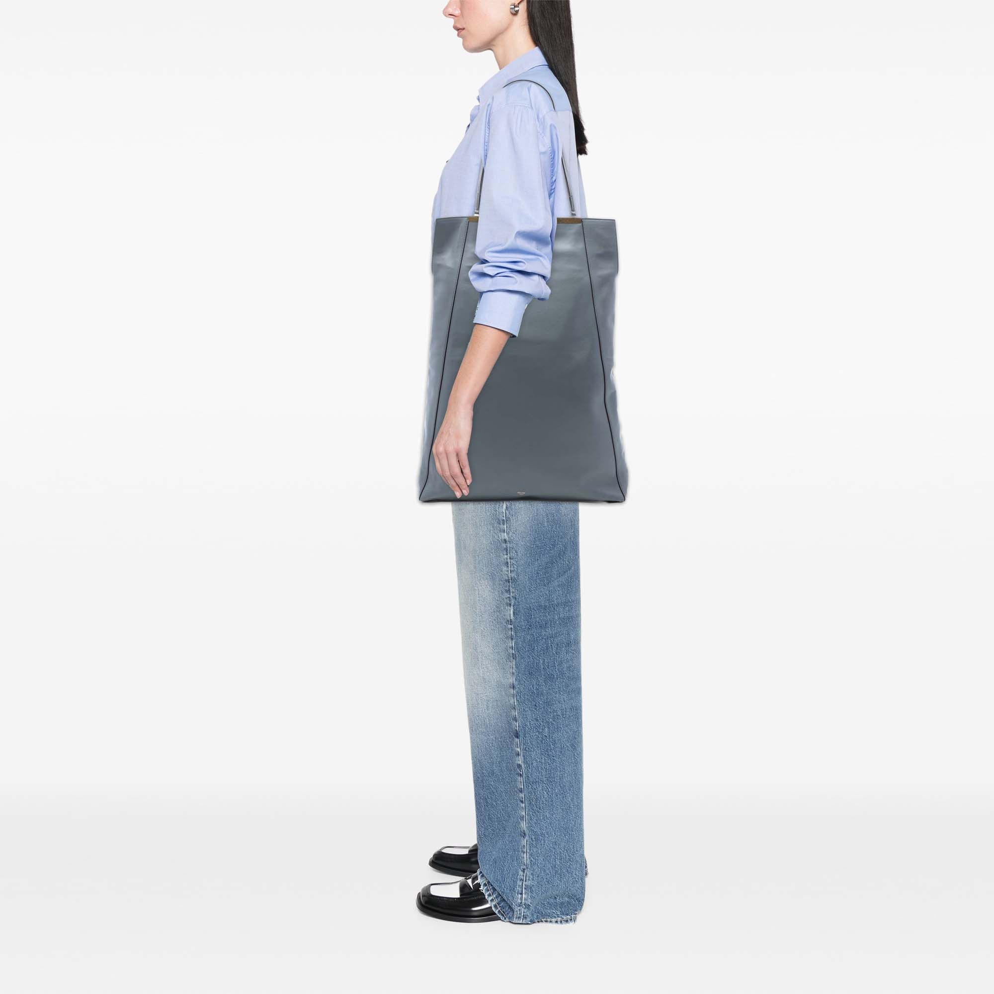 Celine Smooth Calfskin Clasp Cabas Tote Size ONE SIZE - 7 Thumbnail