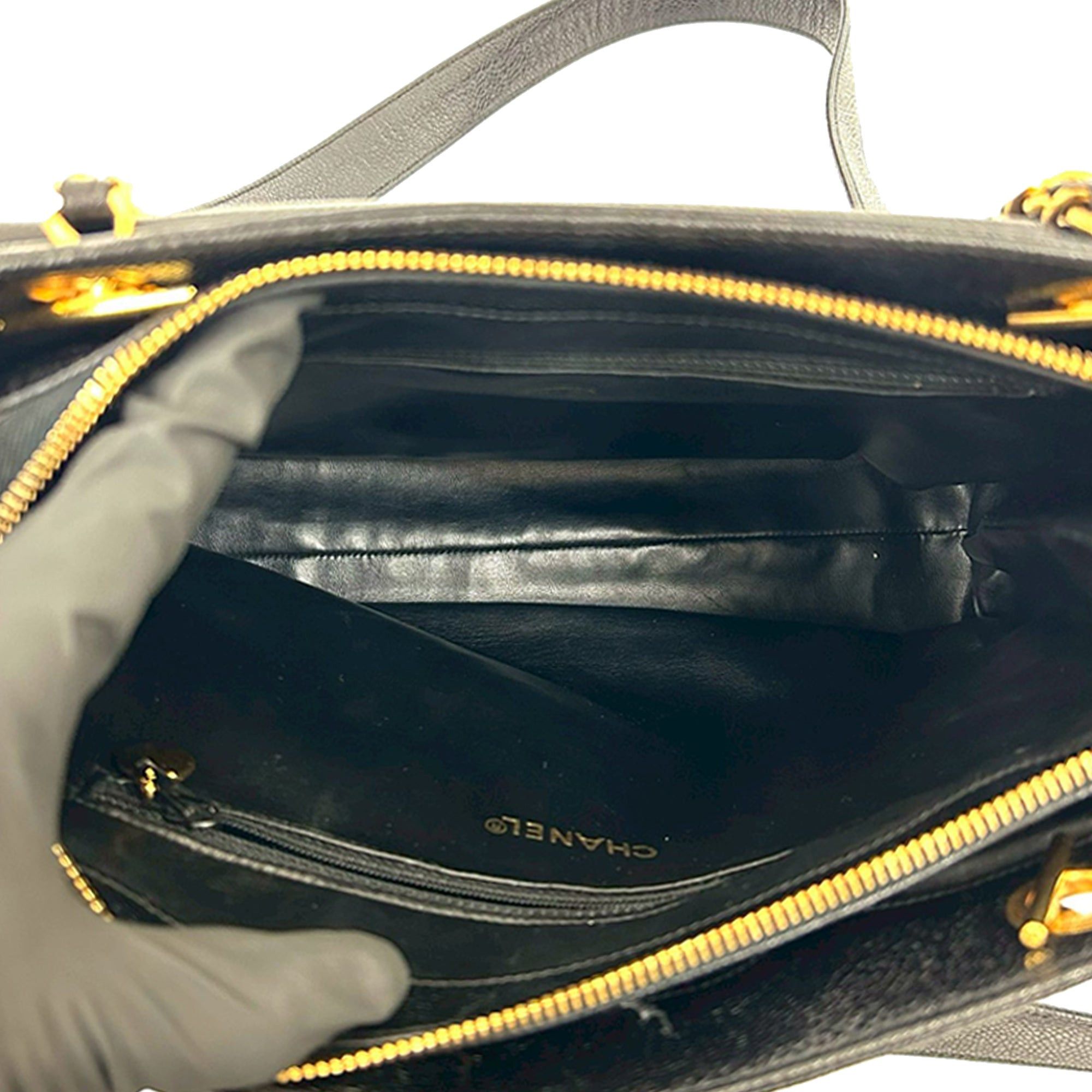 Chanel CC Caviar Front Pocket Chain Tote Size ONE SIZE - 8 Thumbnail