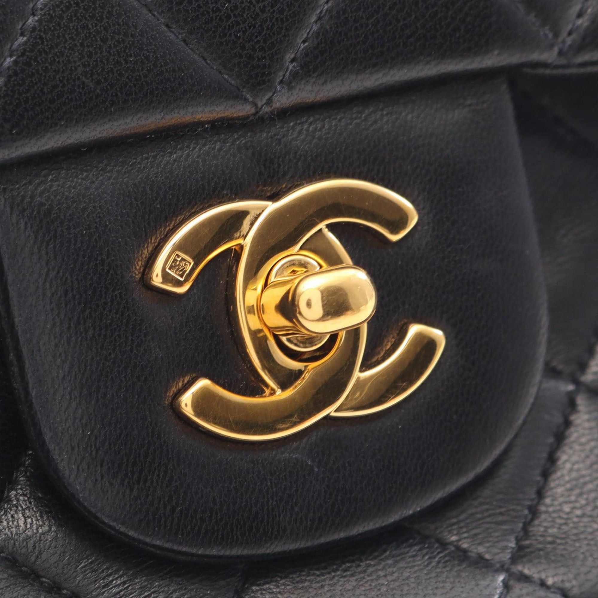 Chanel Medium Classic Lambskin Double Flap Size ONE SIZE - 10 Thumbnail