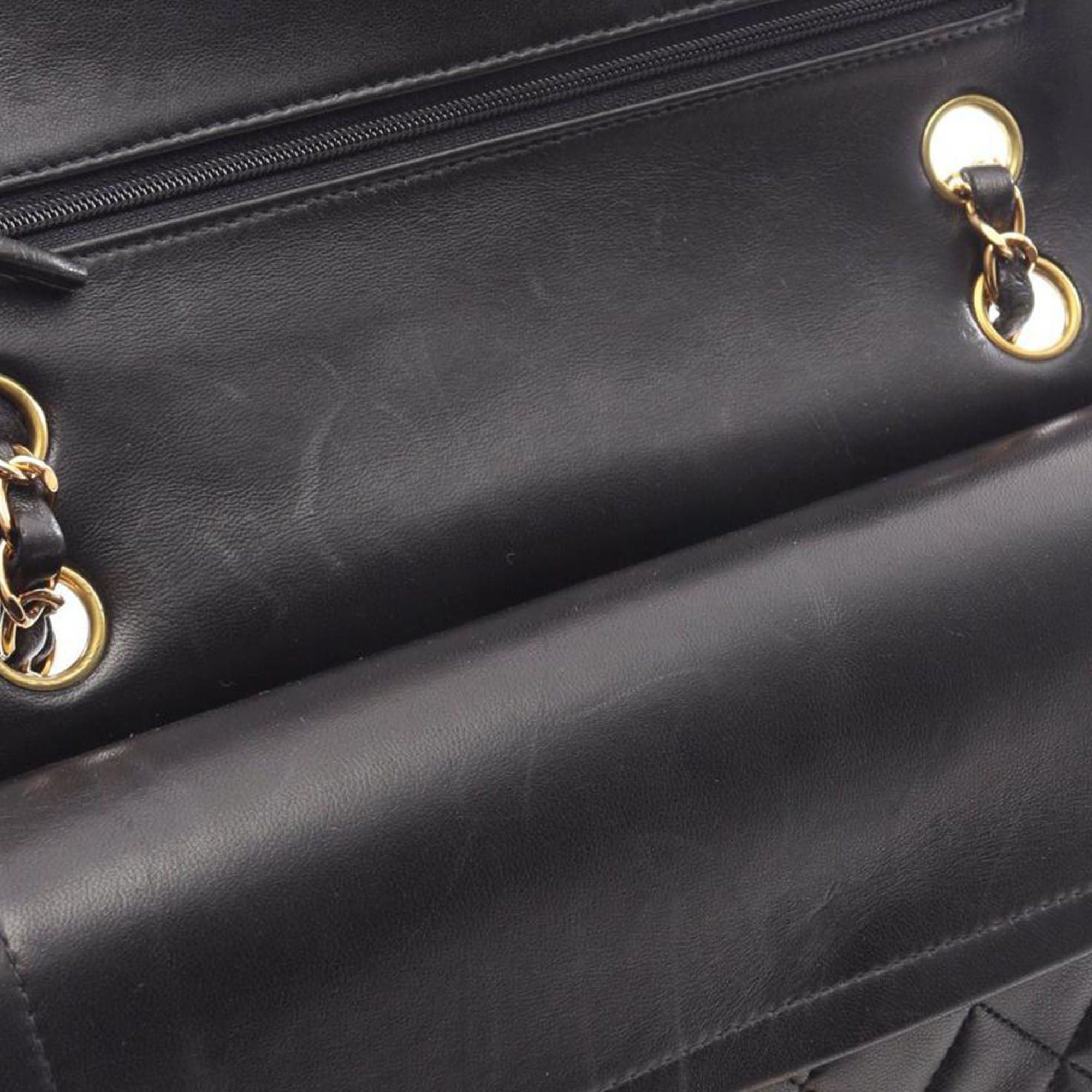 Chanel Medium Classic Lambskin Double Flap Size ONE SIZE - 6 Thumbnail