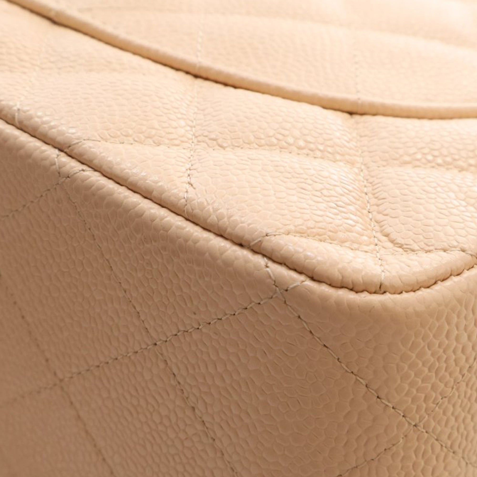 Chanel Jumbo Classic Caviar Double Flap Size ONE SIZE - 8 Thumbnail