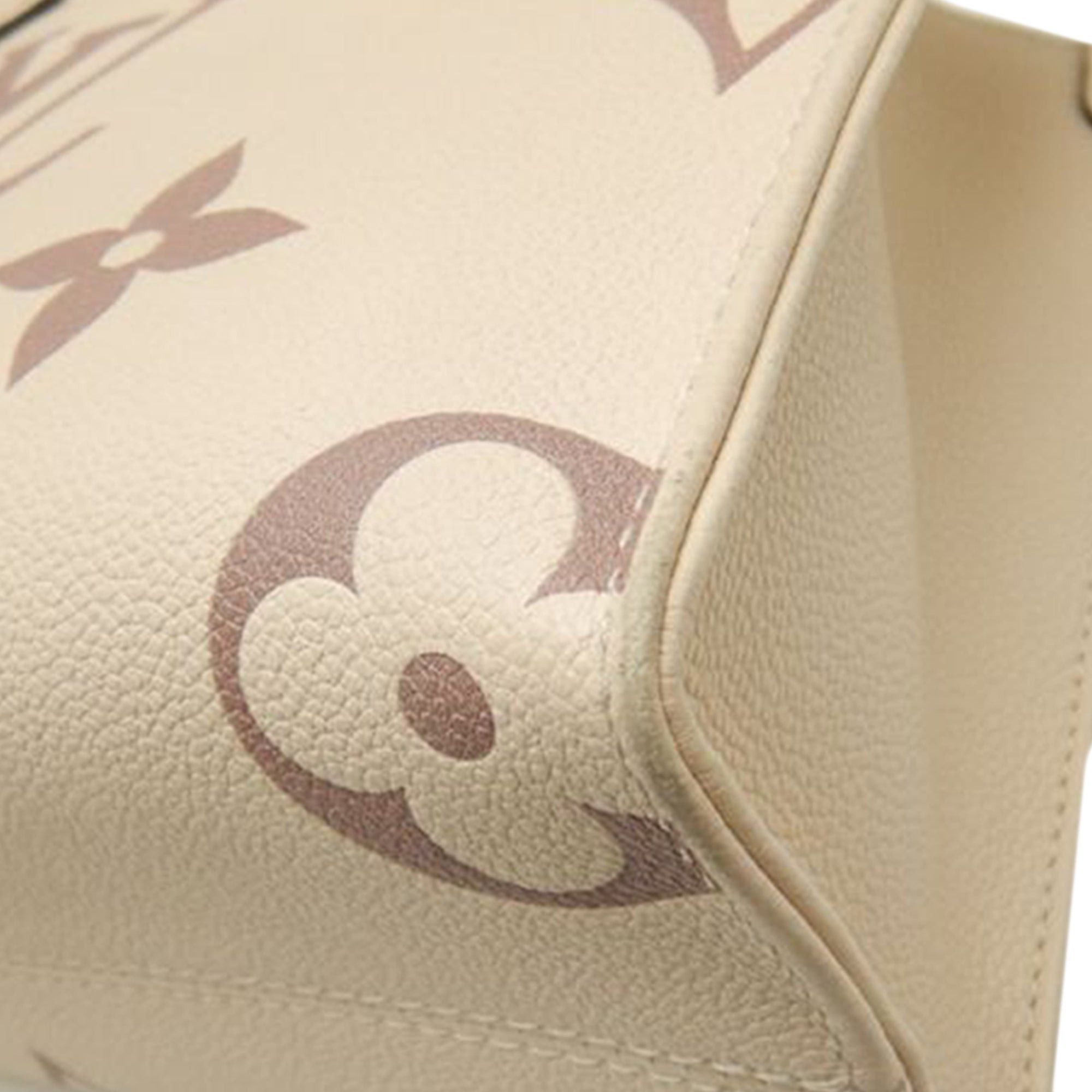 Louis Vuitton Bicolor Monogram Empreinte Giant Onthego PM Size ONE SIZE - 16 Thumbnail