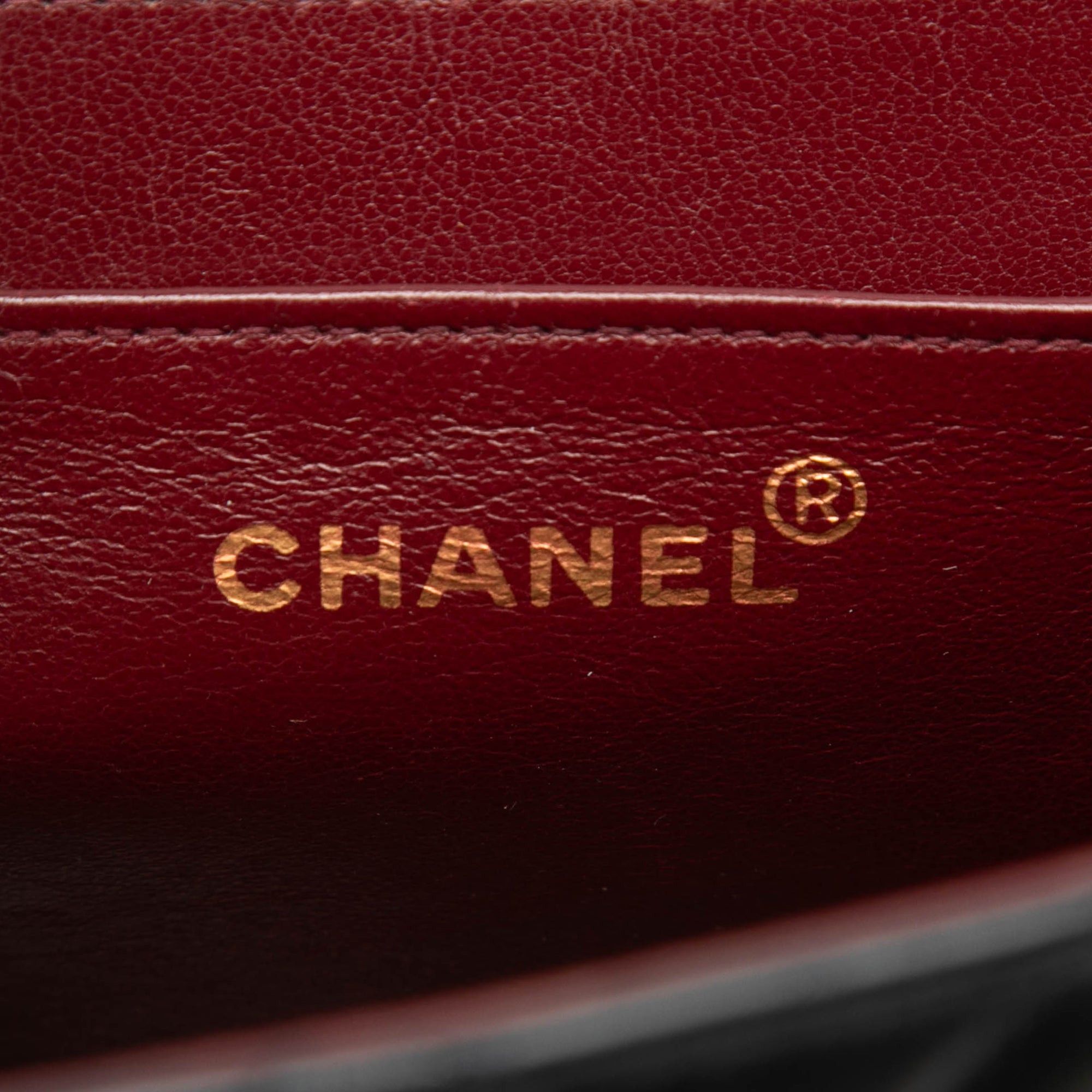Chanel Maxi XL Classic Lambskin Single Flap Size ONE SIZE - 5 Thumbnail