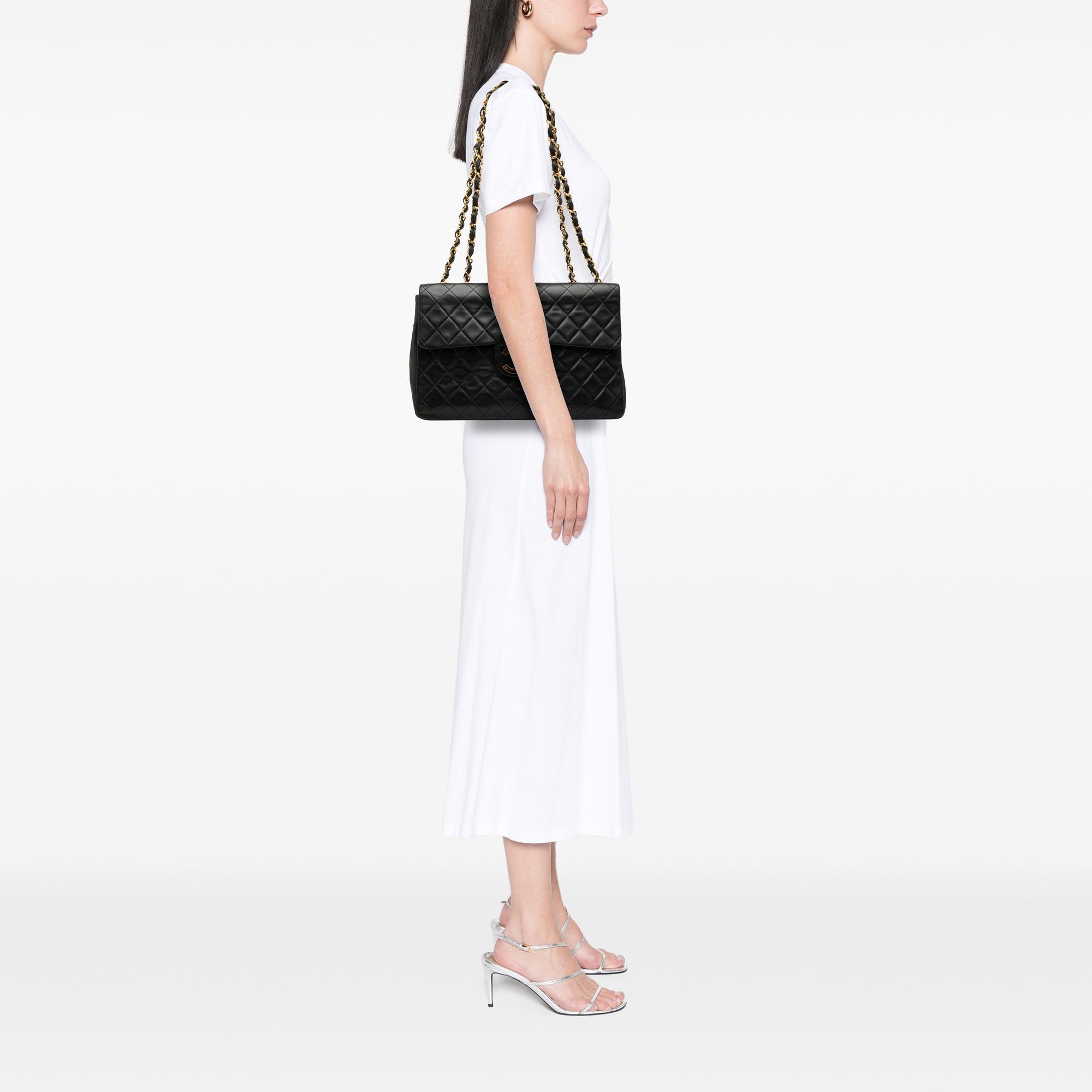 Chanel Maxi XL Classic Lambskin Single Flap Size ONE SIZE - 7 Thumbnail