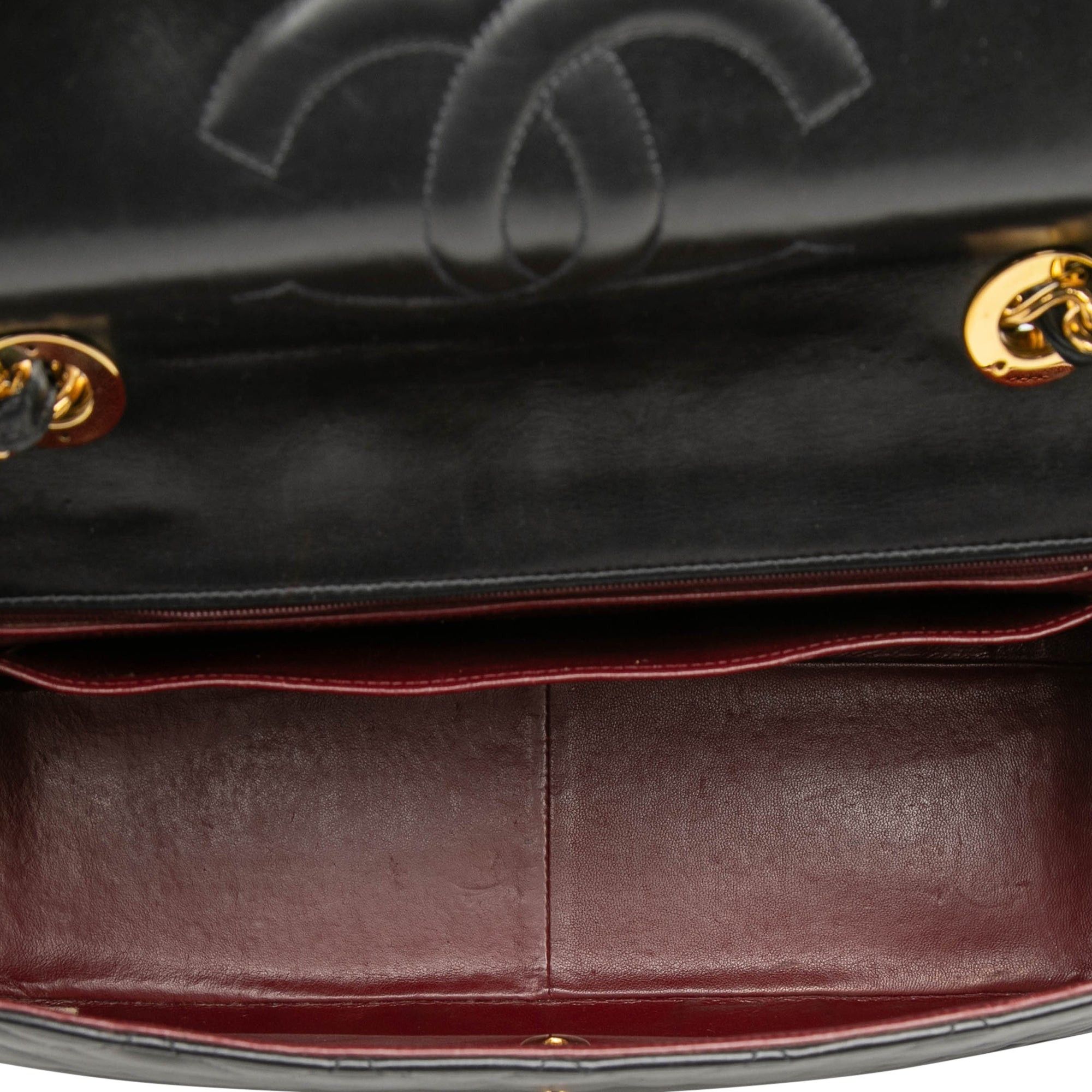 Chanel Maxi XL Classic Lambskin Single Flap Size ONE SIZE - 4 Thumbnail