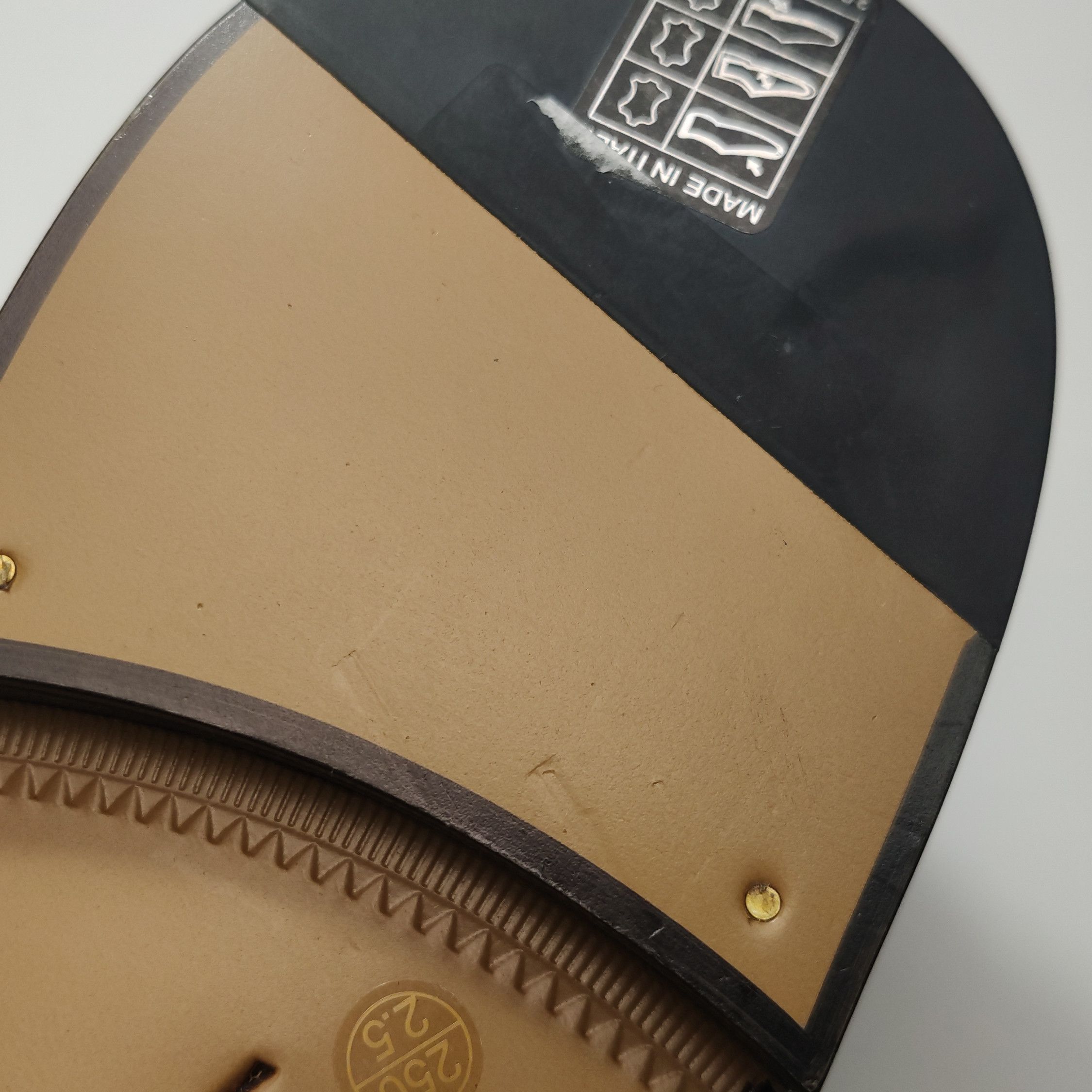 Gucci Gucci Men 8 Leather Size US 8 / EU 41 - 11 Thumbnail
