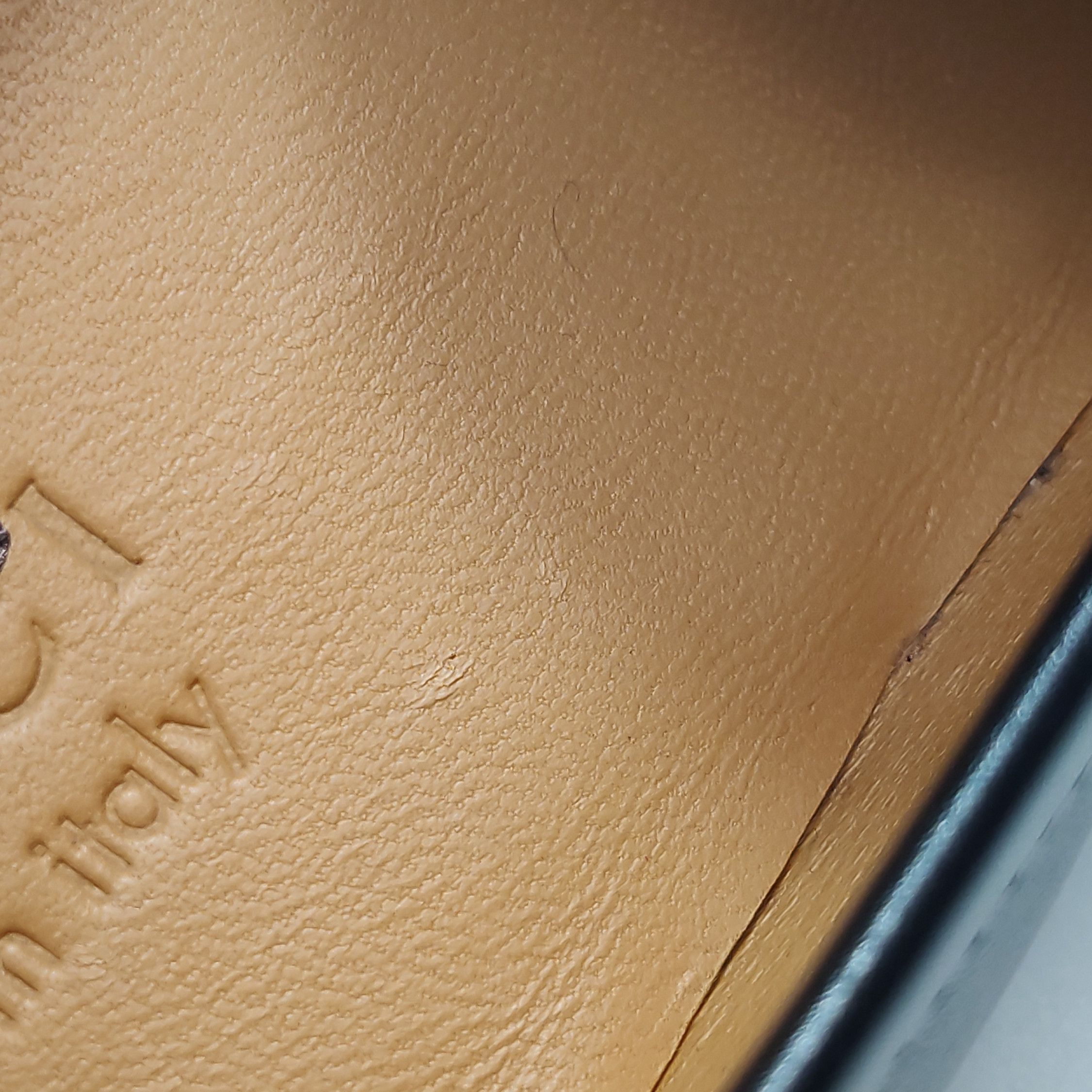 Gucci Gucci Men 8 Leather Size US 8 / EU 41 - 11 Thumbnail