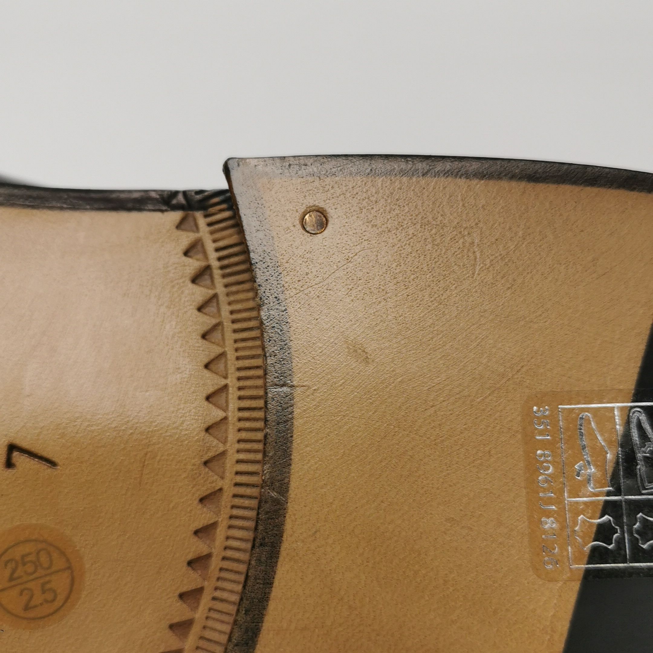 Gucci Gucci Men 8 Leather Size US 8 / EU 41 - 13 Thumbnail