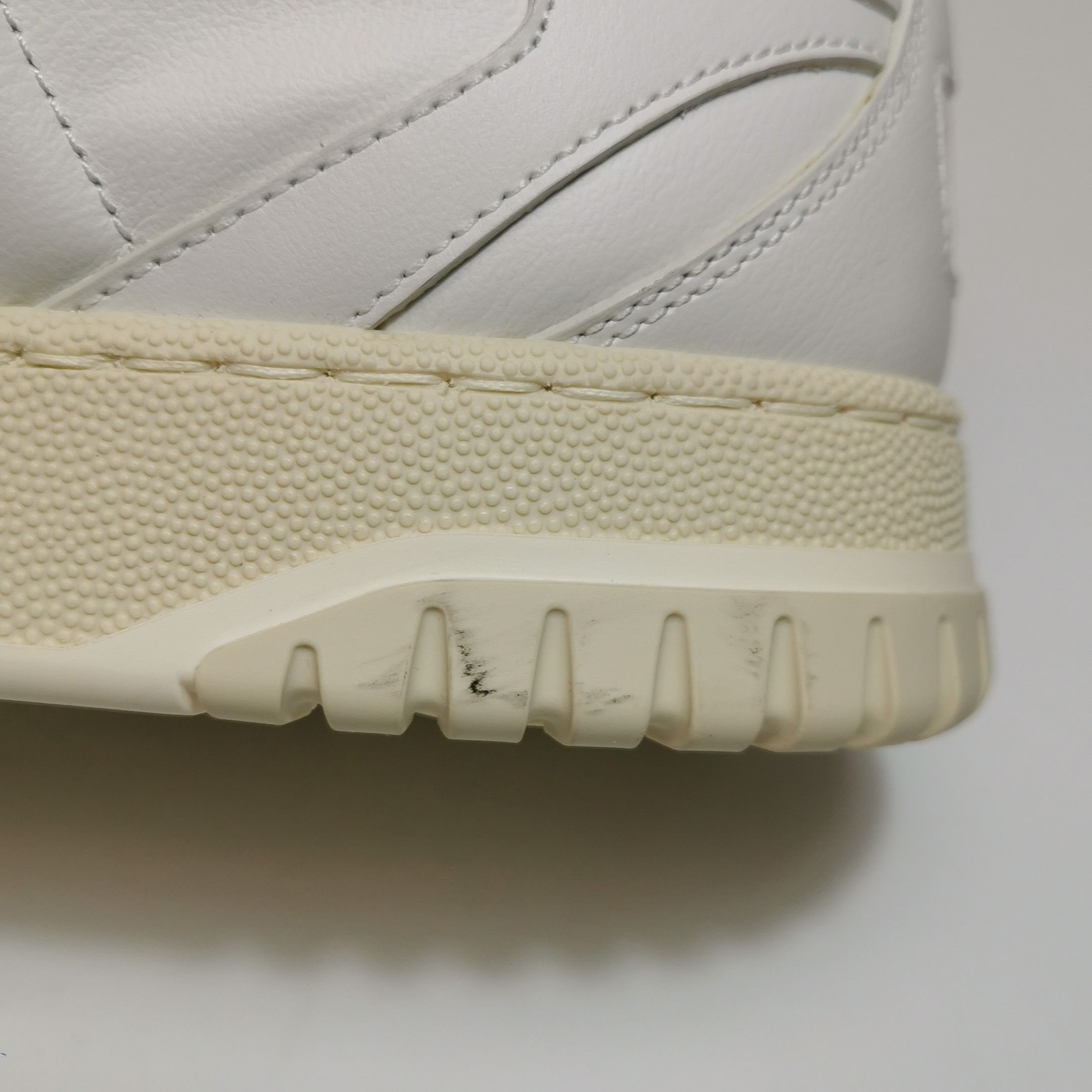 Gucci Gucci Men 8 Lowtop Sneakers Size US 8 / EU 41 - 12 Thumbnail
