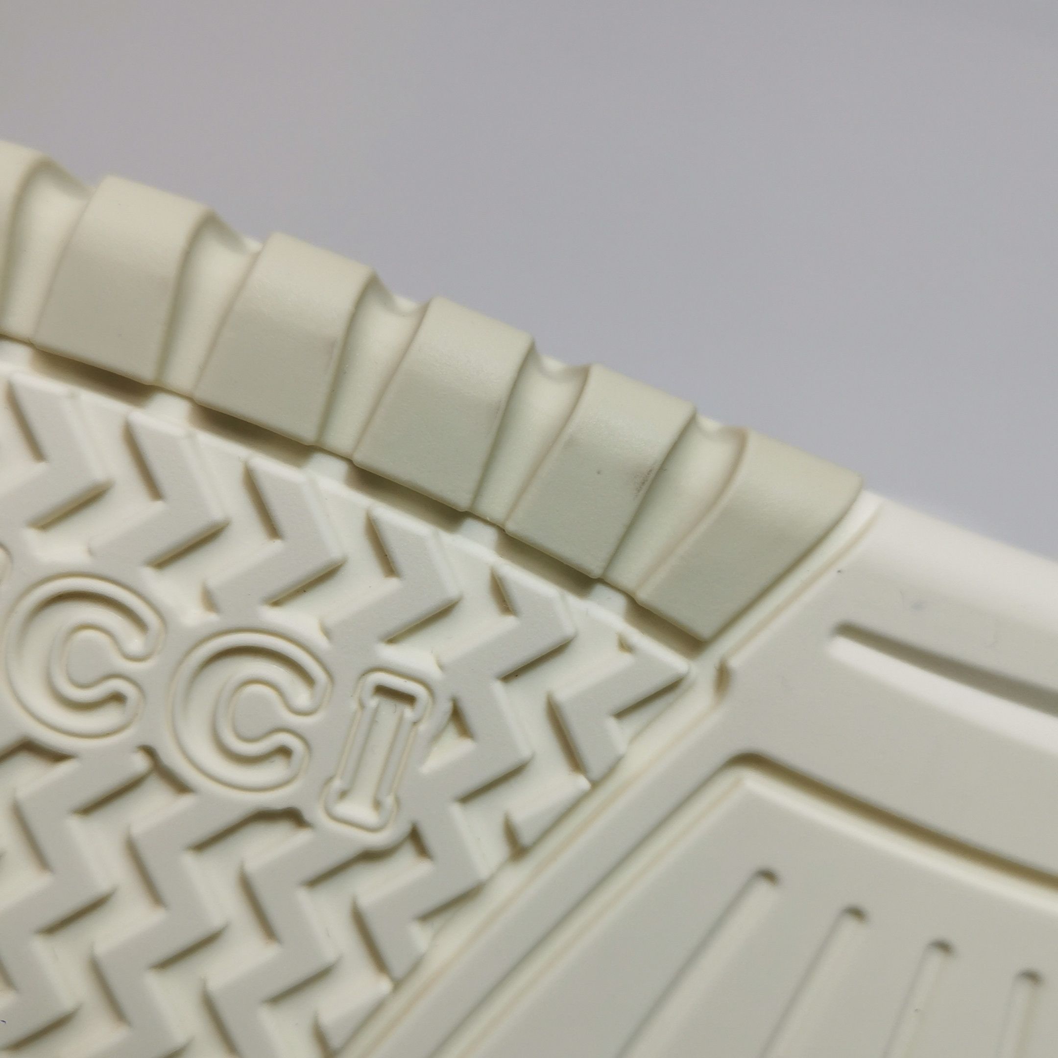 Gucci Gucci Men 6 Lowtop Sneakers Size US 6 / EU 39 - 10 Thumbnail