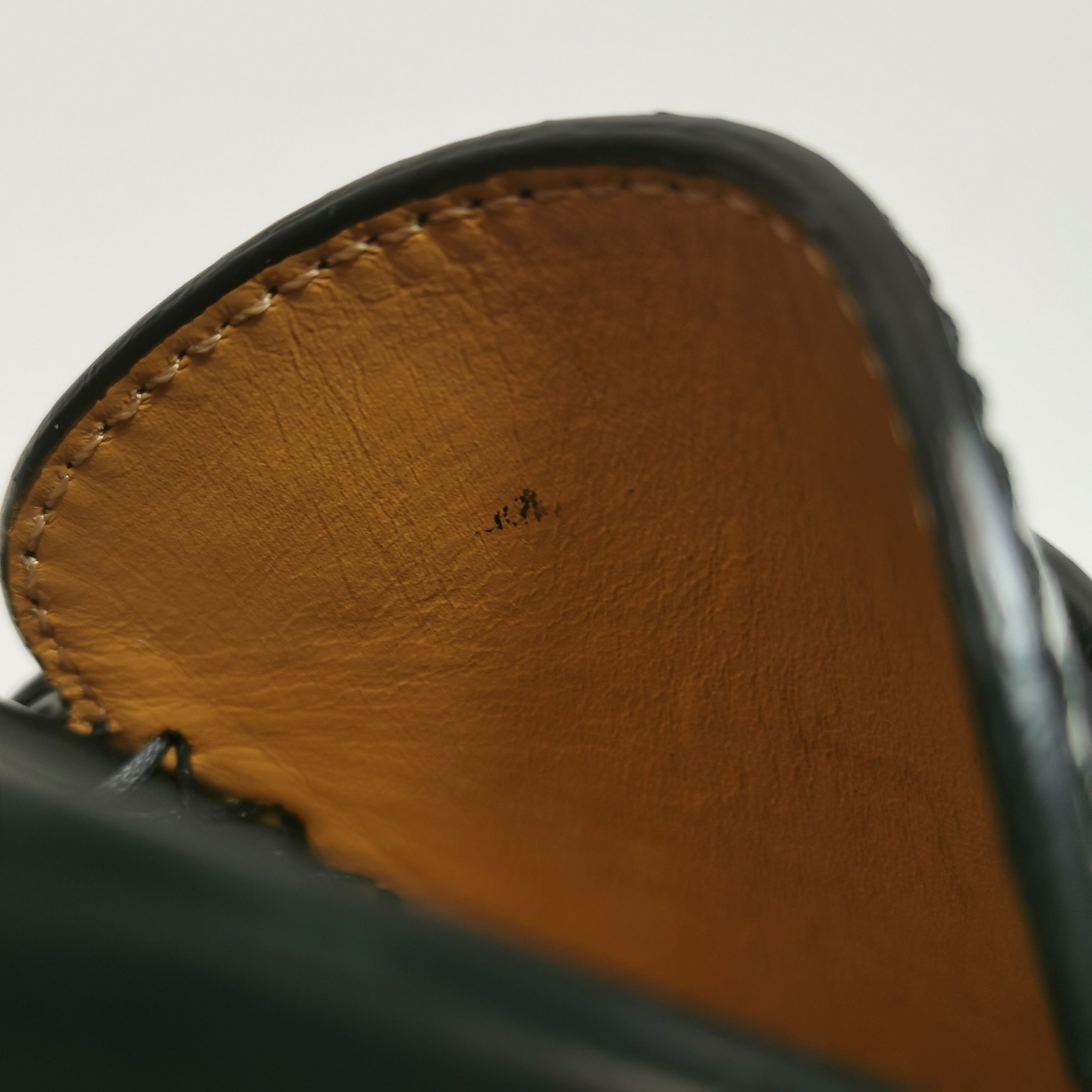Gucci Gucci Men 5.5 Leather Size US 5.5 / EU 38 - 7 Thumbnail