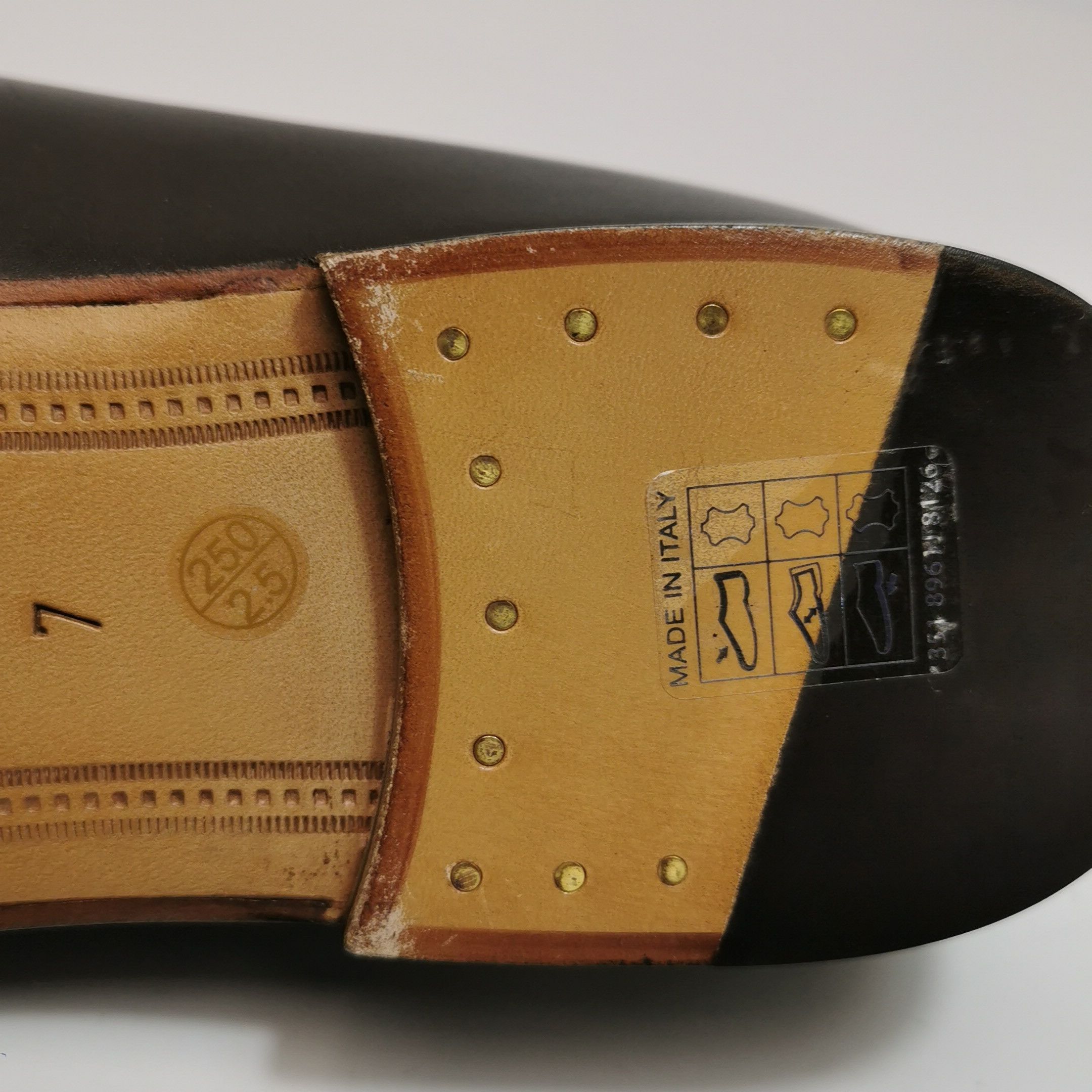 Gucci Gucci Men 8 Leather Size US 8 / EU 41 - 14 Thumbnail