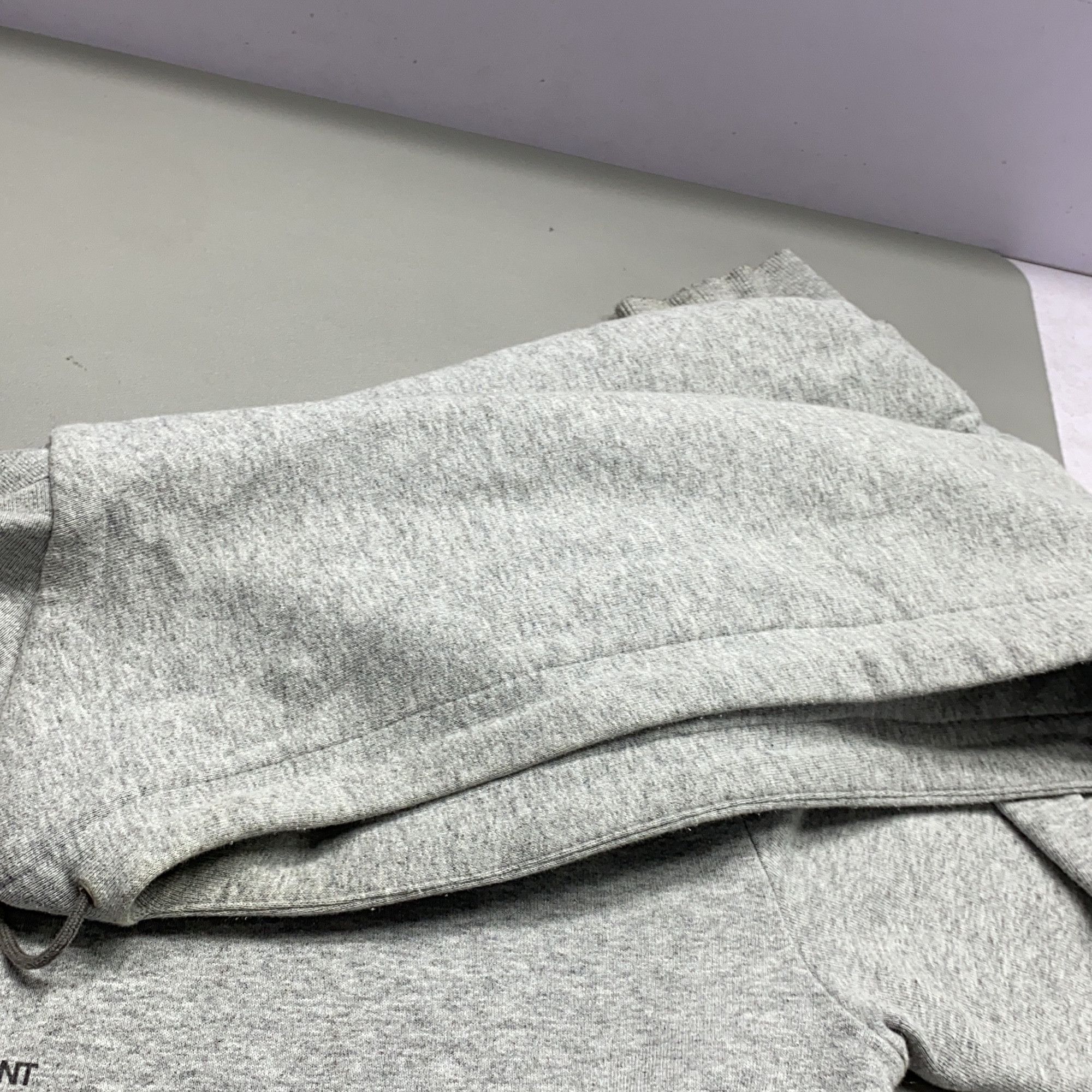 Saint Laurent Paris Saint Laurent Logo Hoodie Gray Size S Size US S / EU 44-46 / 1 - 9 Thumbnail