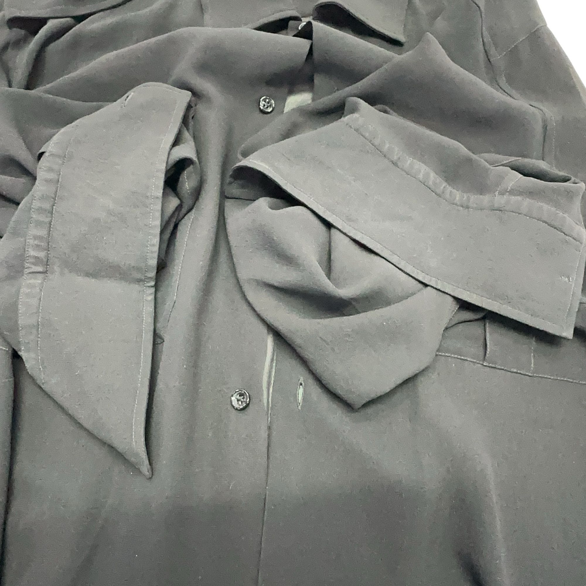 Saint Laurent Paris Saint Laurent Silk Button Up Shirt Size L Size US L / EU 52-54 / 3 - 8 Thumbnail