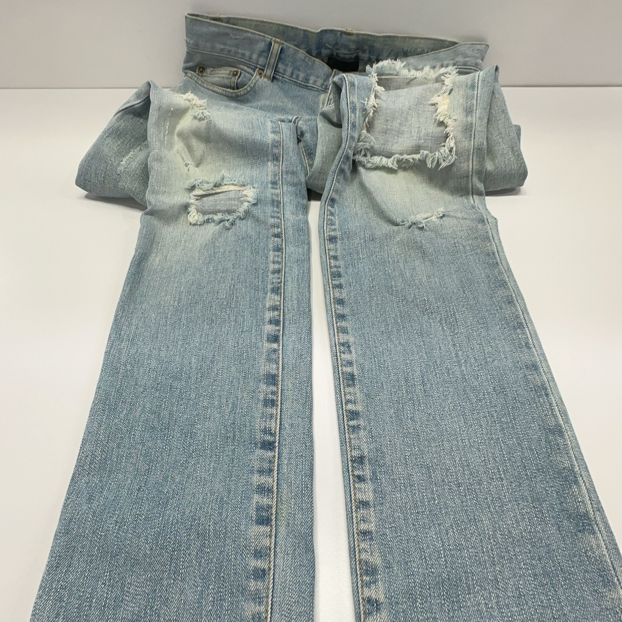 Saint Laurent Paris Saint Laurent Distressed Denim Jeans Size 29 Size US 29 - 8 Thumbnail