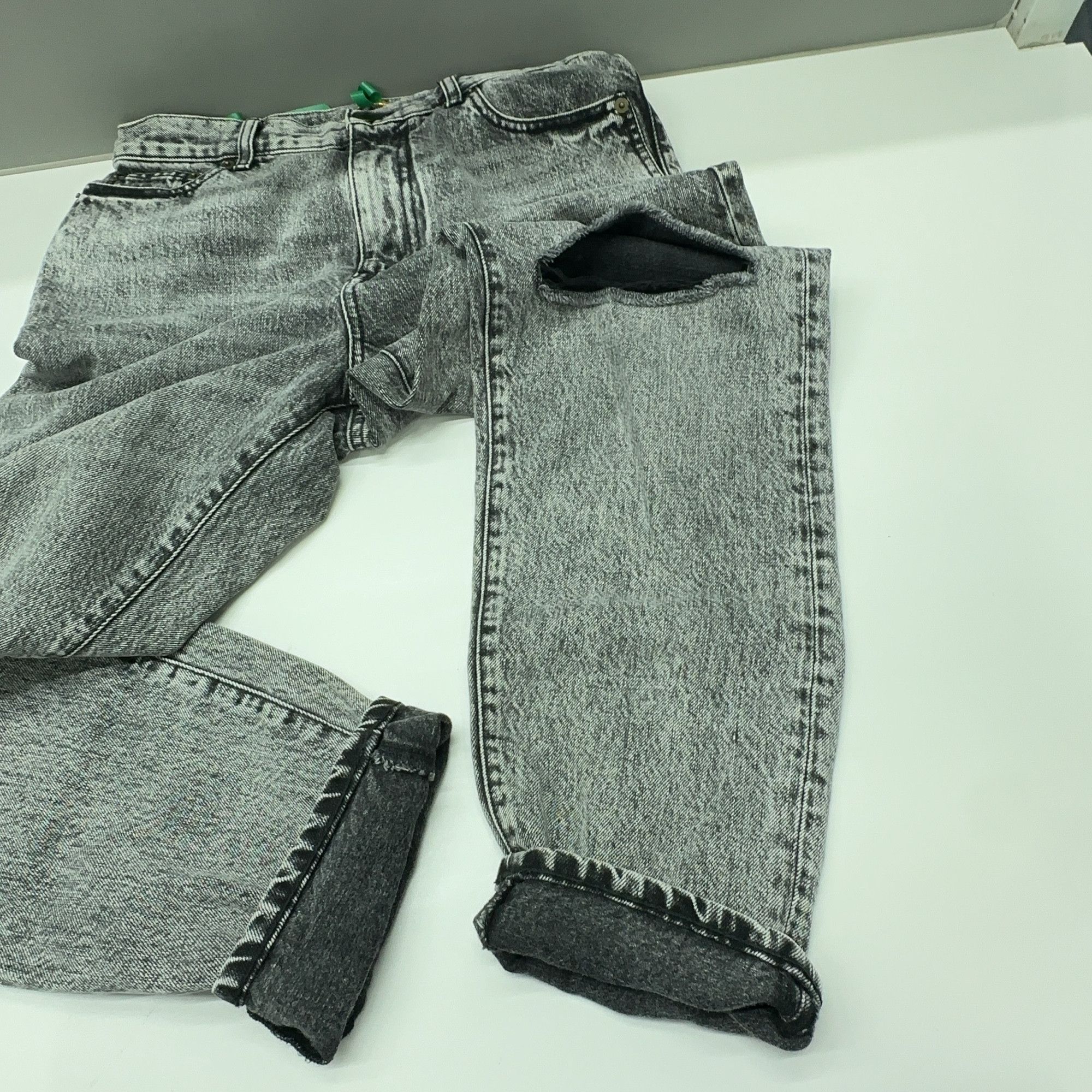 Saint Laurent Paris Saint Laurent Distressed Acid Wash Jeans Size 27 Size US 27 - 7 Thumbnail