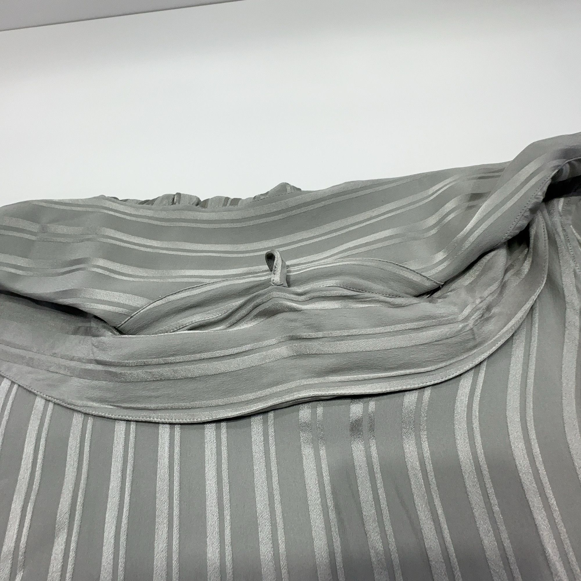 Saint Laurent Paris Saint Laurent Striped Silk Shirt Size S Size US S / EU 44-46 / 1 - 5 Thumbnail