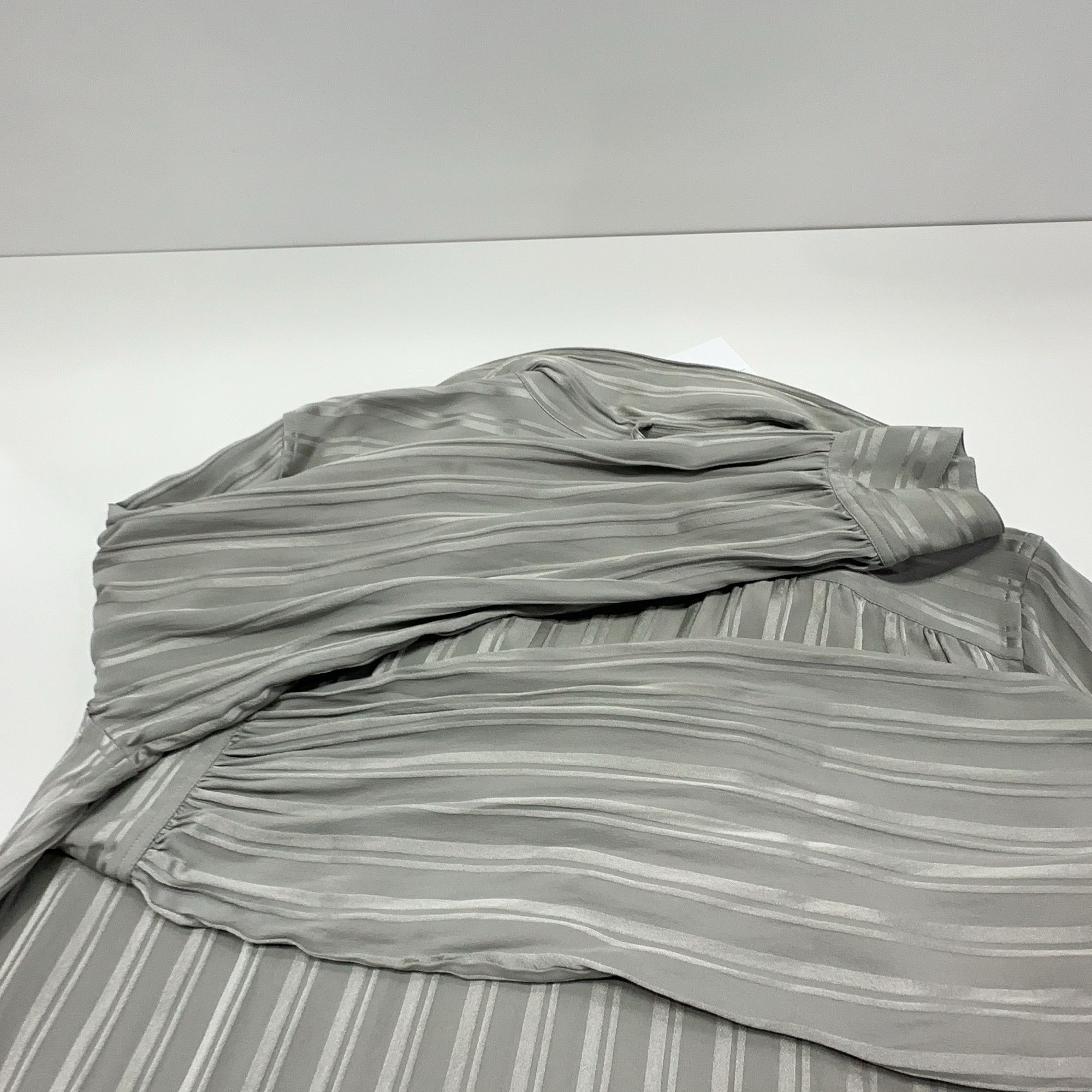 Saint Laurent Paris Saint Laurent Striped Silk Shirt Size S Size US S / EU 44-46 / 1 - 12 Thumbnail