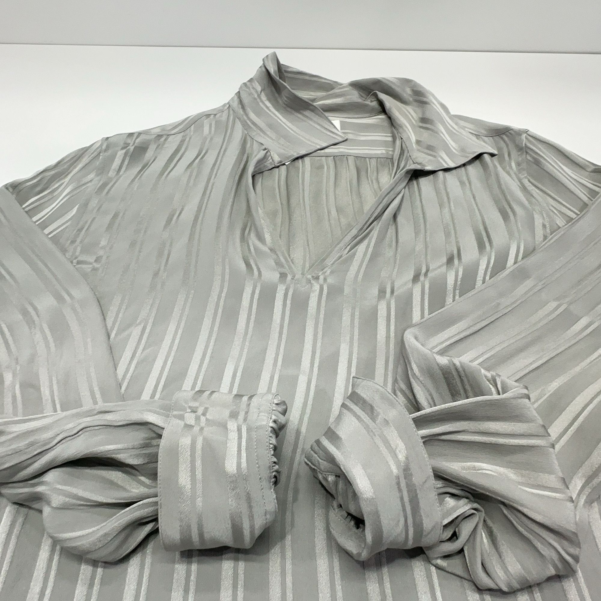 Saint Laurent Paris Saint Laurent Striped Silk Shirt Size S Size US S / EU 44-46 / 1 - 10 Thumbnail