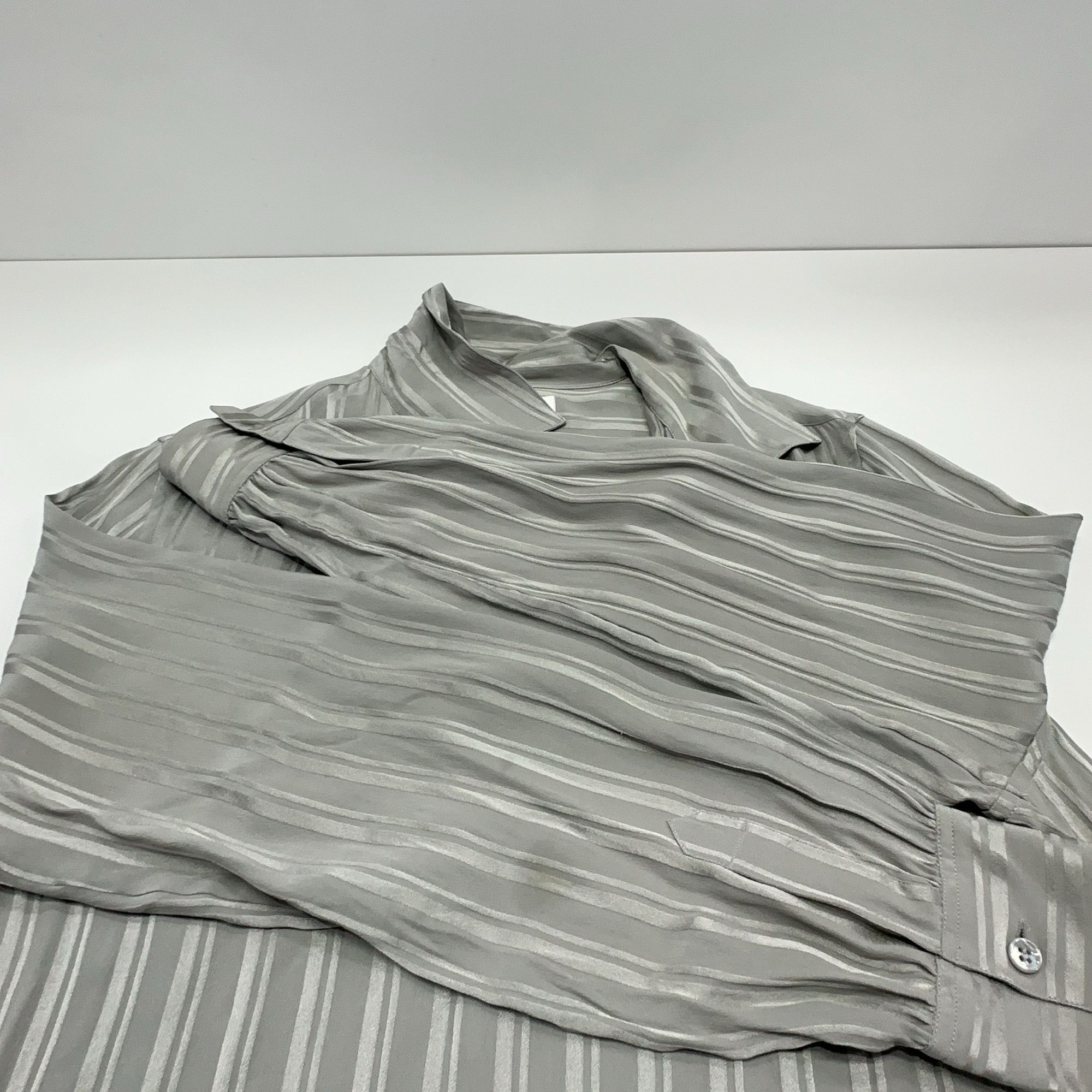 Saint Laurent Paris Saint Laurent Striped Silk Shirt Size S Size US S / EU 44-46 / 1 - 9 Thumbnail