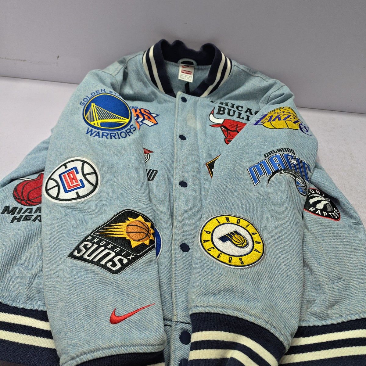 Supreme Supreme x Nike x NBA Denim Jacket Size M Size US M / EU 48-50 / 2 - 11 Thumbnail