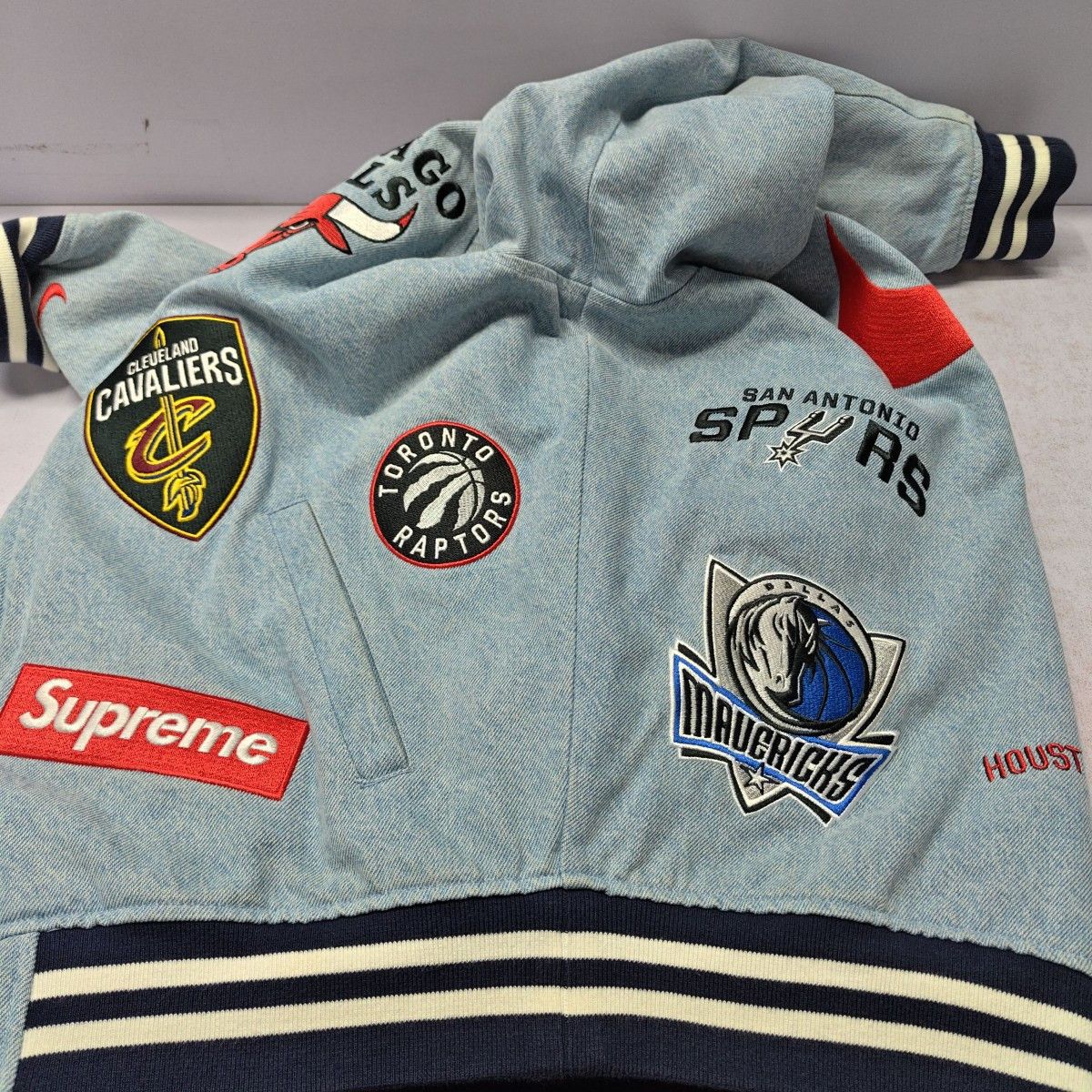 Supreme Supreme x Nike x NBA Denim Jacket Size M Size US M / EU 48-50 / 2 - 17 Thumbnail