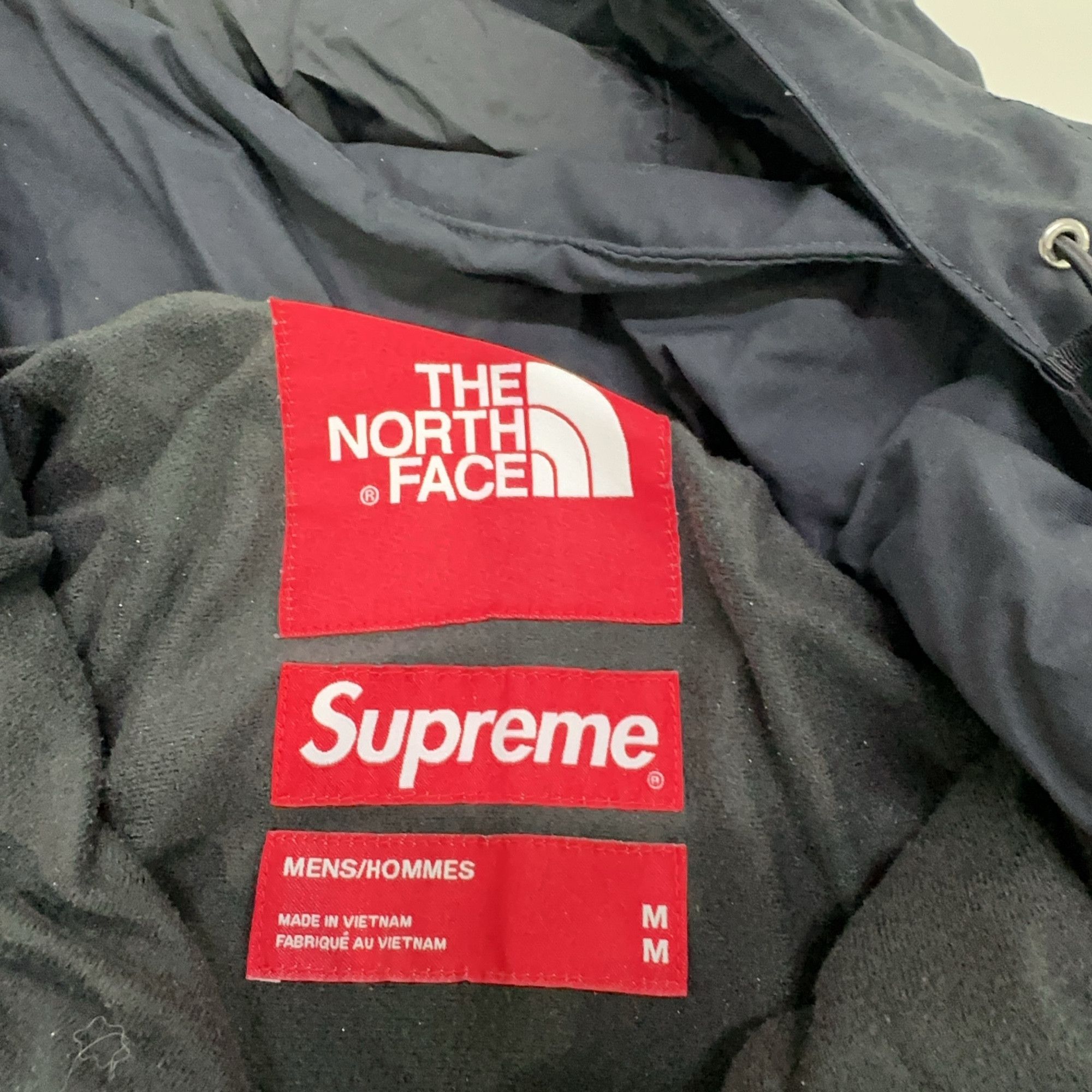 Supreme Supreme x The North Face Statue of Liberty Mountain Jacket M Size US M / EU 48-50 / 2 - 6 Thumbnail