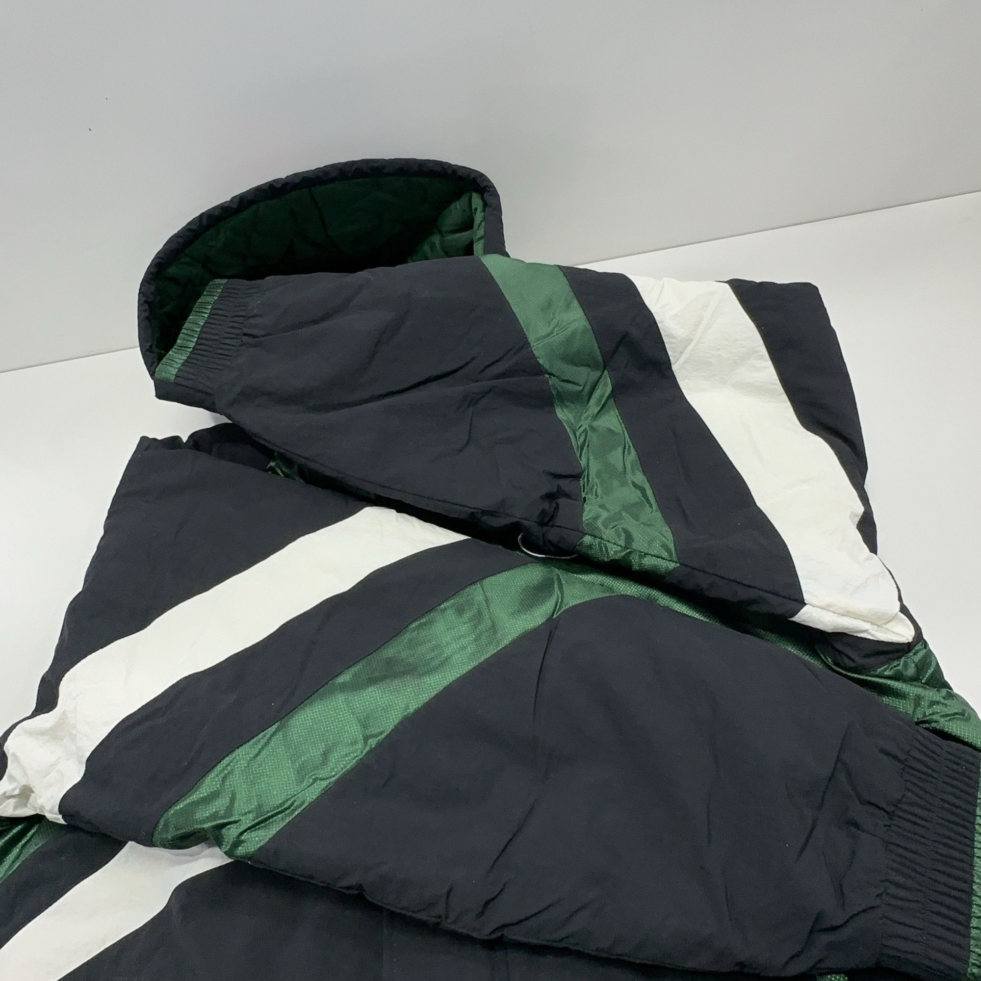 Supreme Supreme x Nike Hooded Sport Jacket Size M Size US M / EU 48-50 / 2 - 11 Thumbnail