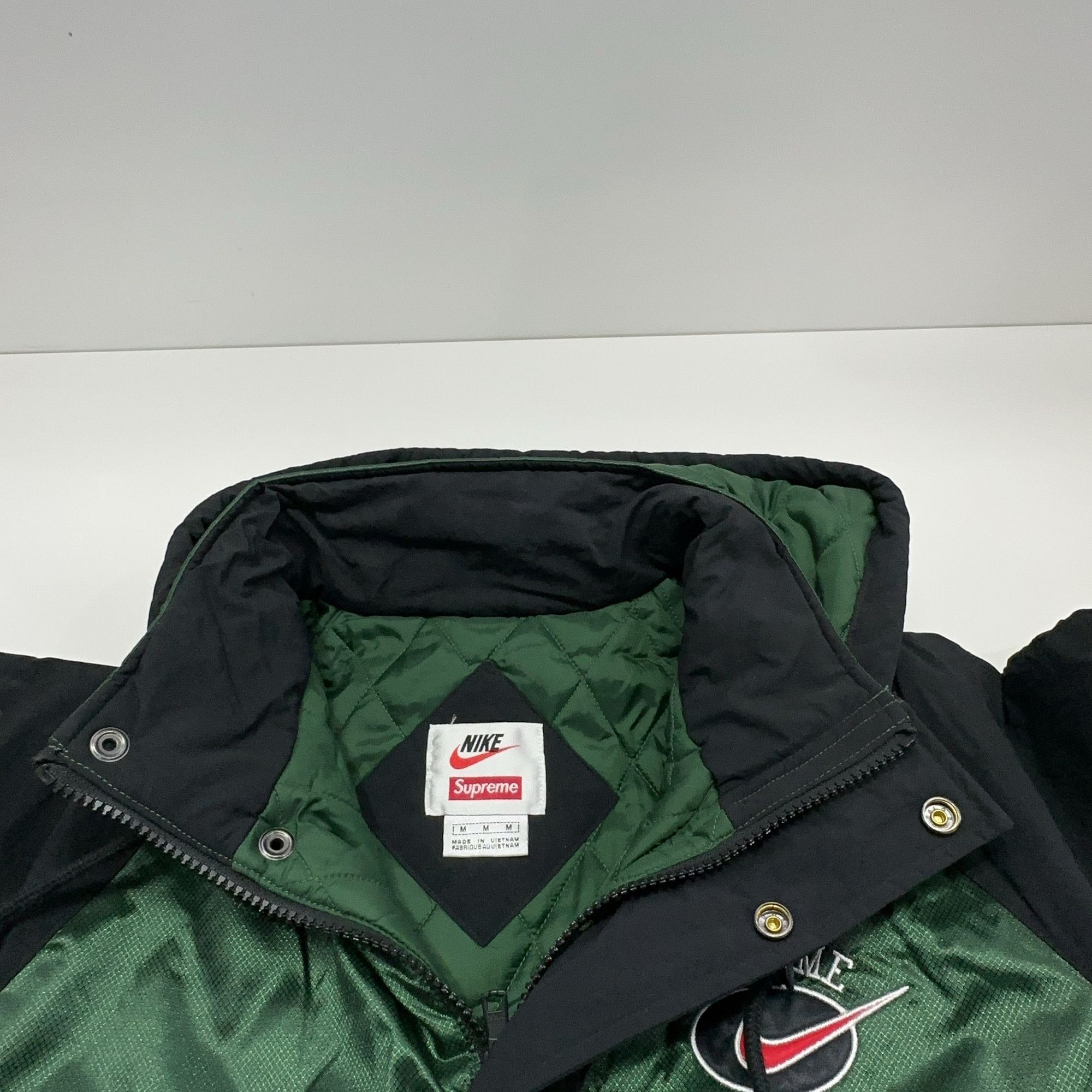 Supreme Supreme x Nike Hooded Sport Jacket Size M Size US M / EU 48-50 / 2 - 6 Thumbnail
