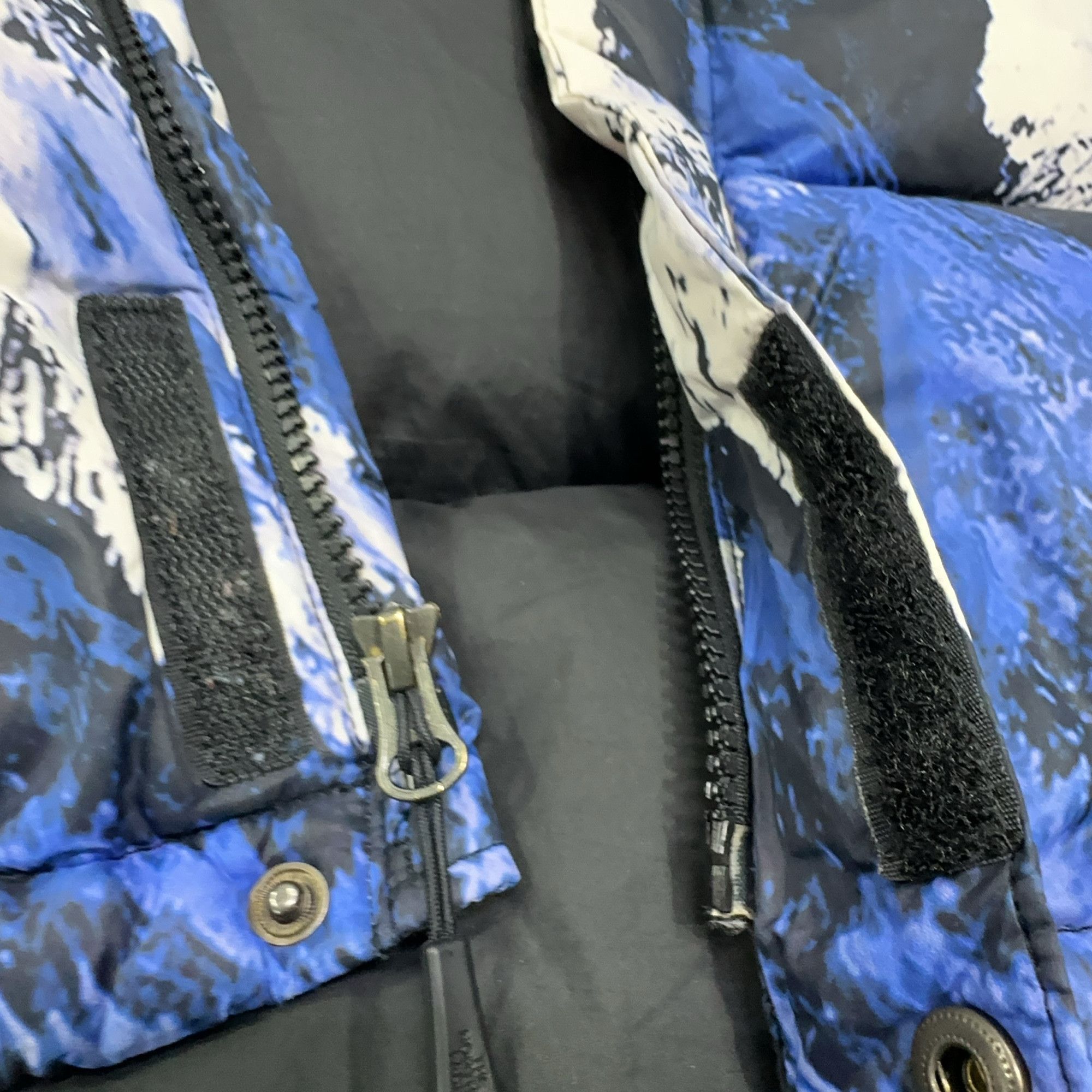 Supreme Supreme x The North Face Mountain Print Down Jacket L Size US L / EU 52-54 / 3 - 10 Thumbnail