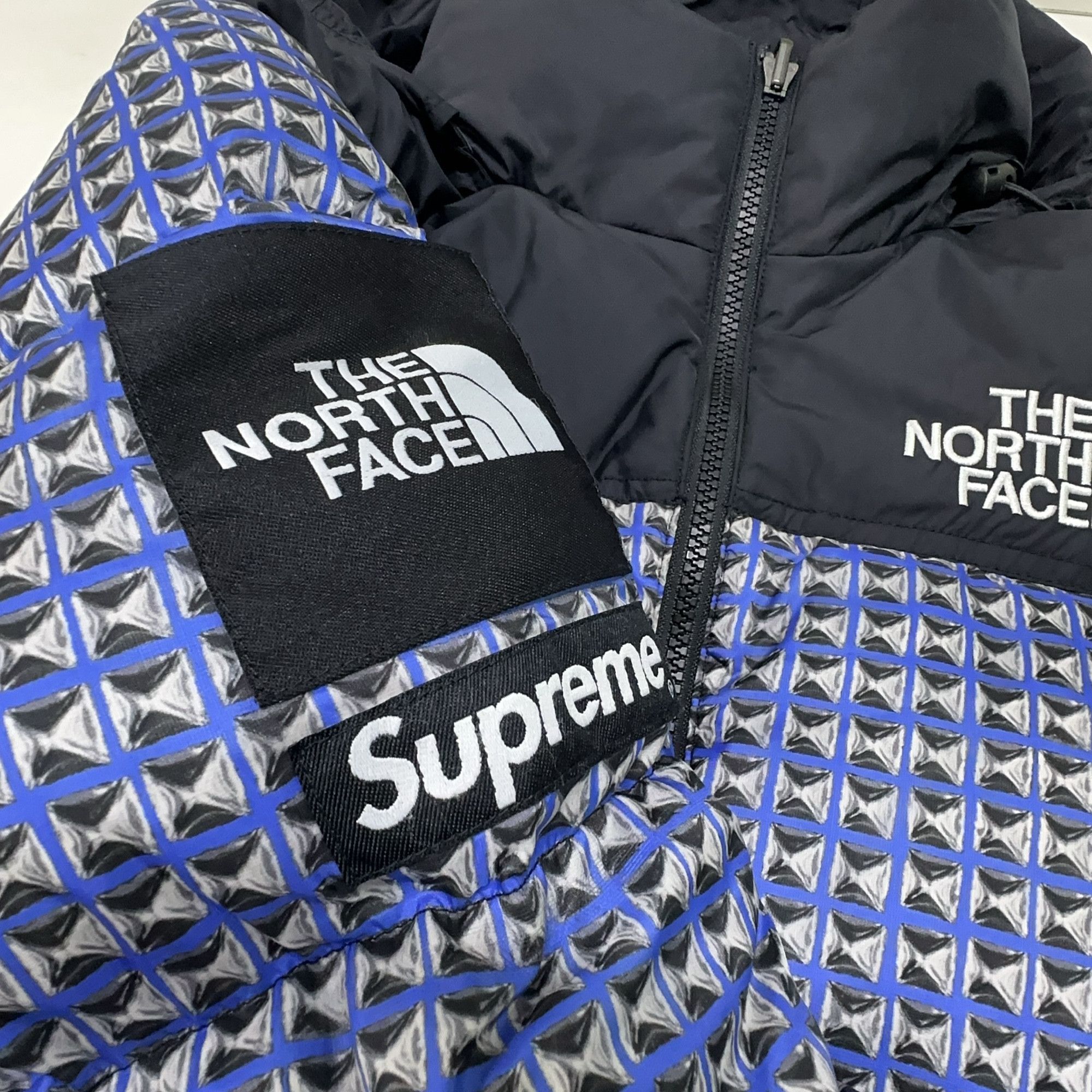 Supreme × The North Face Supreme x The North Face Studded Nuptse Jacket Size S Size US S / EU 44-46 / 1 - 8 Thumbnail