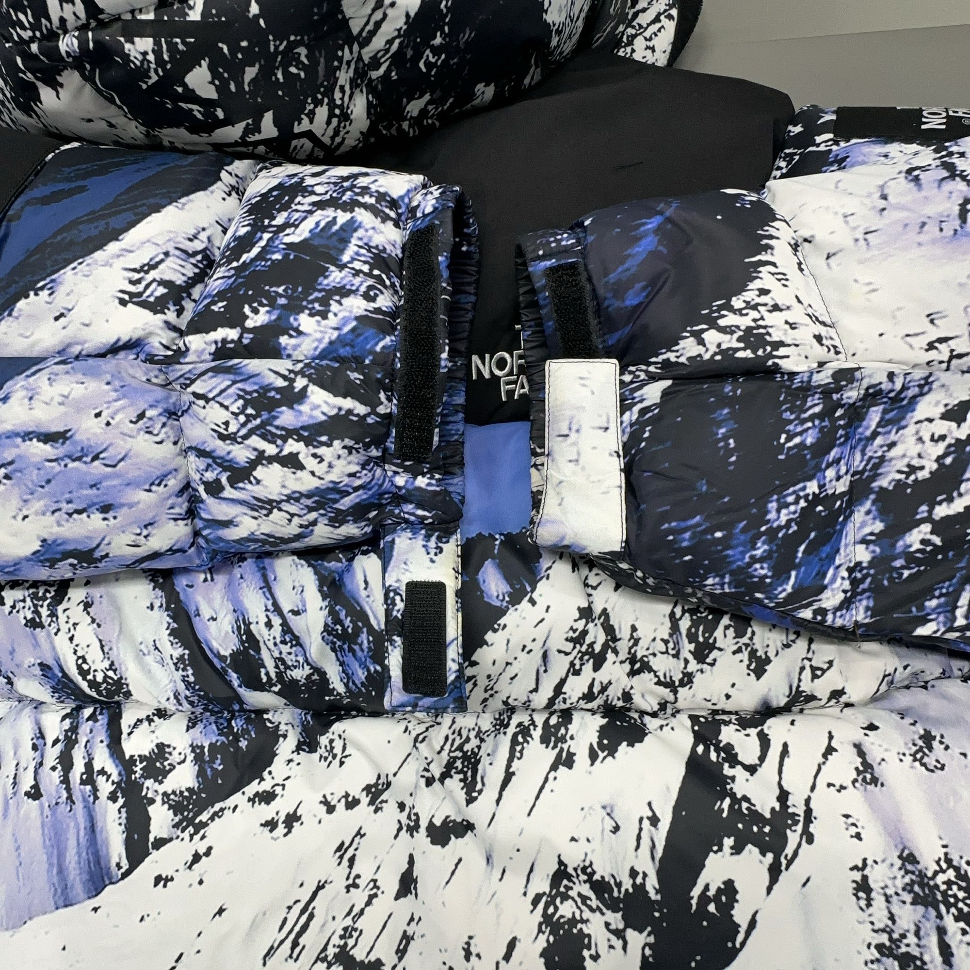 Supreme Supreme x The North Face Mountain Baltoro Jacket Size L Size US L / EU 52-54 / 3 - 10 Thumbnail